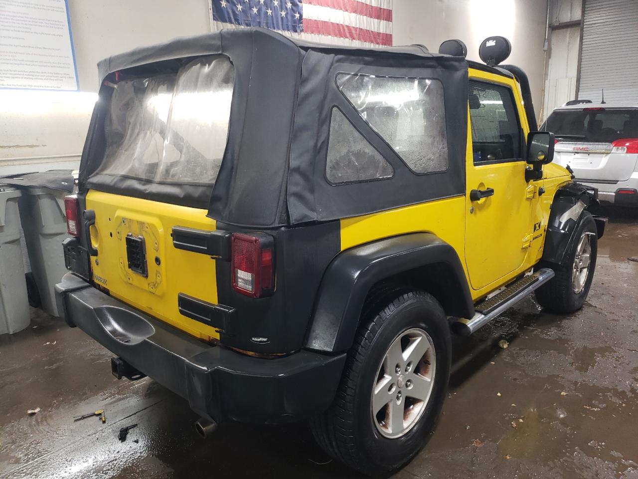 Photo 2 VIN: 1J4FA24168L627229 - JEEP WRANGLER 