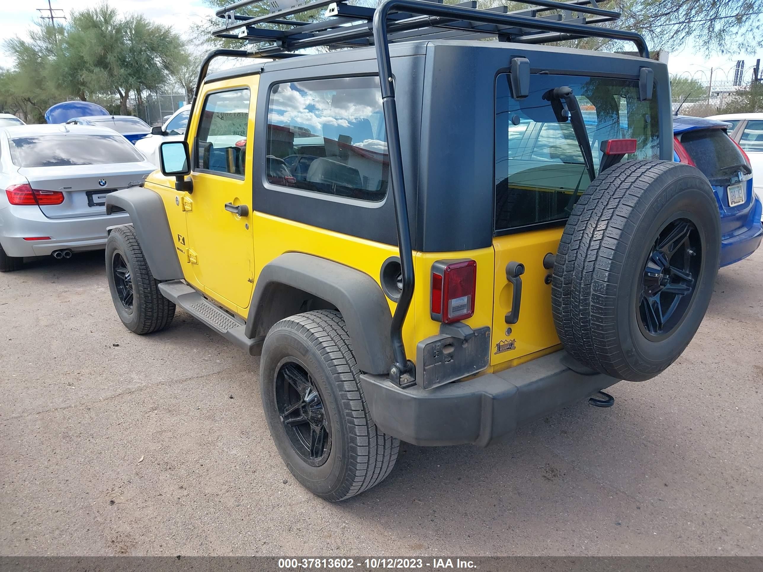 Photo 2 VIN: 1J4FA24168L627344 - JEEP WRANGLER 