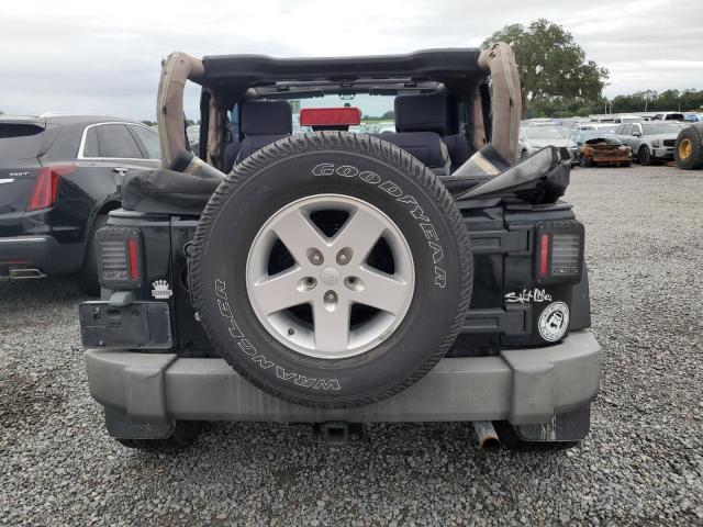 Photo 5 VIN: 1J4FA24168L640725 - JEEP WRANGLER X 