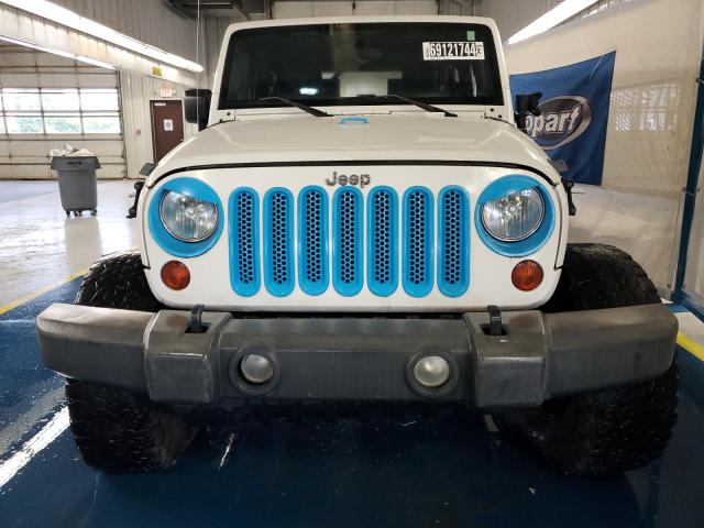 Photo 4 VIN: 1J4FA24169L762809 - JEEP WRANGLER X 