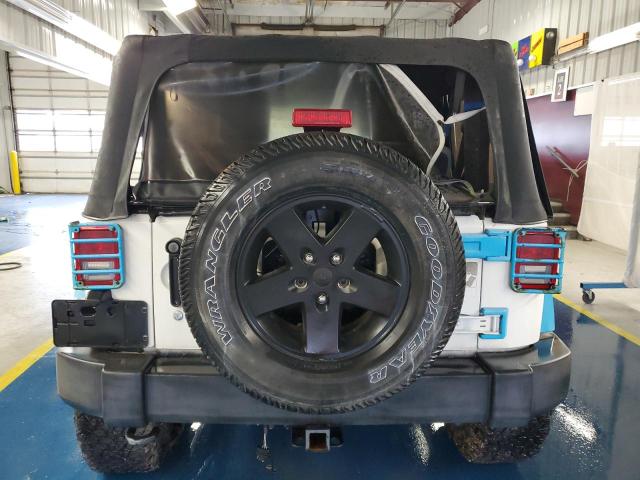 Photo 5 VIN: 1J4FA24169L762809 - JEEP WRANGLER X 