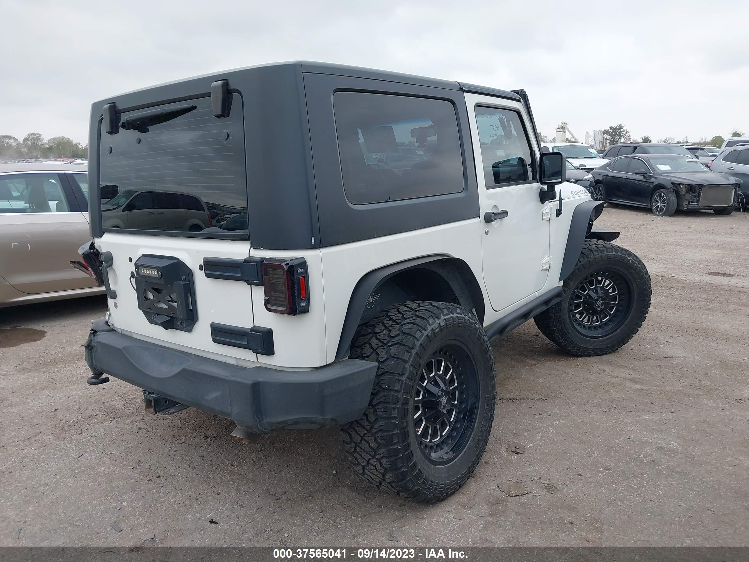 Photo 3 VIN: 1J4FA24179L728975 - JEEP WRANGLER 