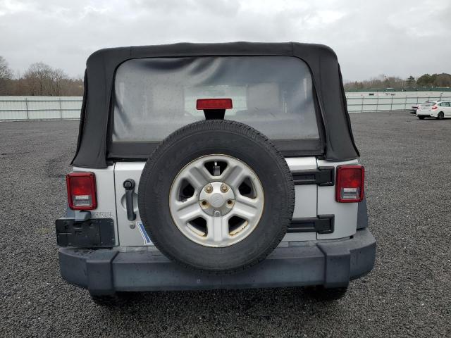 Photo 5 VIN: 1J4FA24179L759711 - JEEP WRANGLER X 