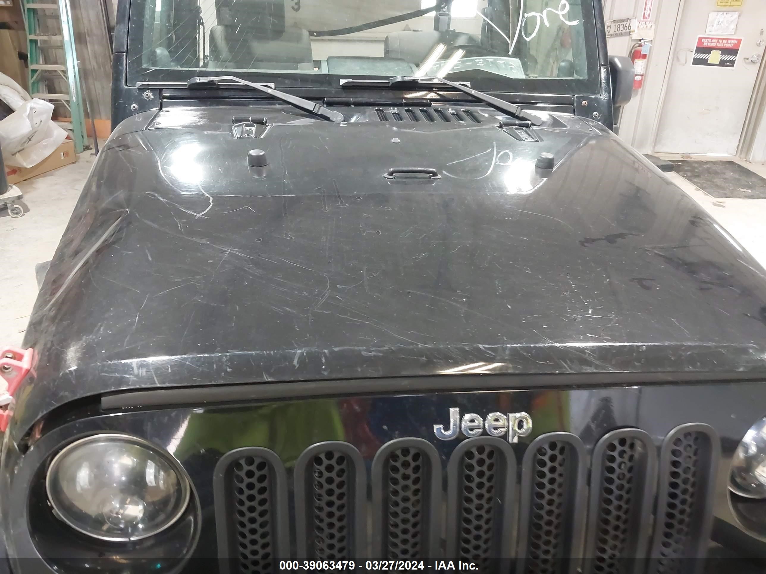 Photo 5 VIN: 1J4FA24189L723722 - JEEP WRANGLER 