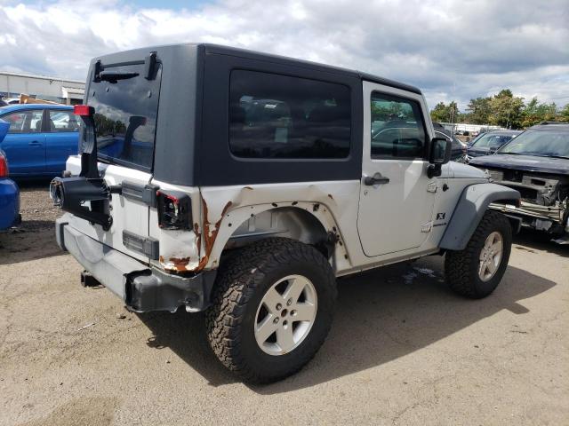 Photo 2 VIN: 1J4FA24197L180121 - JEEP WRANGLER X 