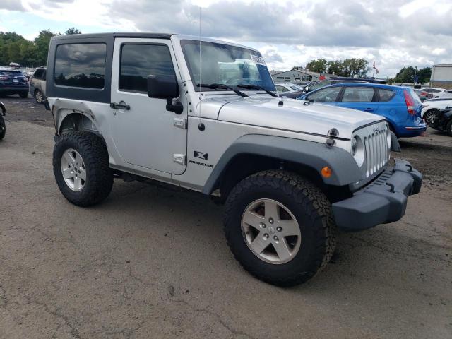 Photo 3 VIN: 1J4FA24197L180121 - JEEP WRANGLER X 