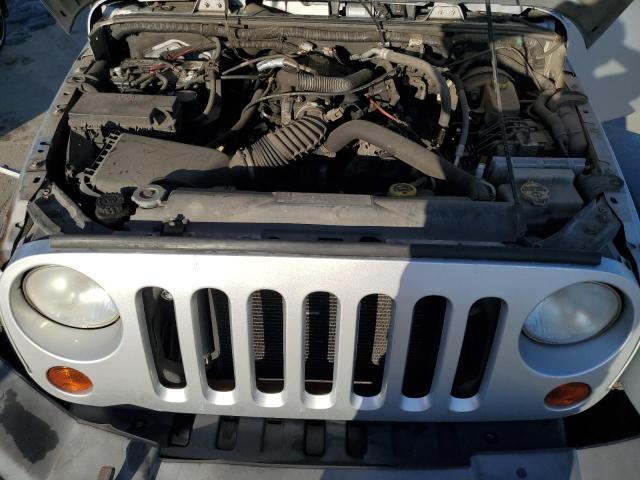 Photo 10 VIN: 1J4FA24199L733627 - JEEP WRANGLER X 