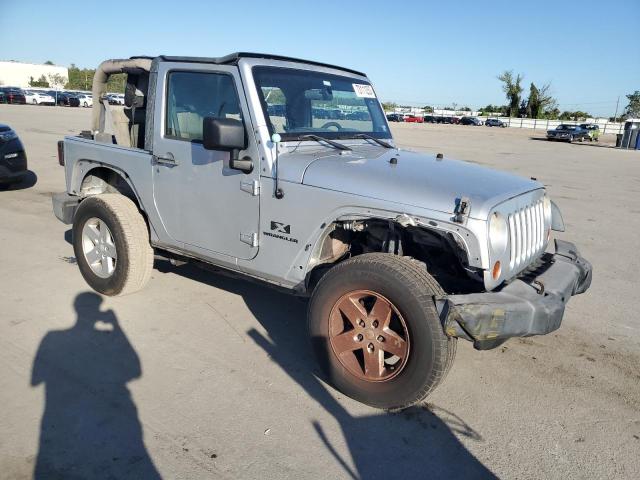 Photo 3 VIN: 1J4FA24199L733627 - JEEP WRANGLER X 