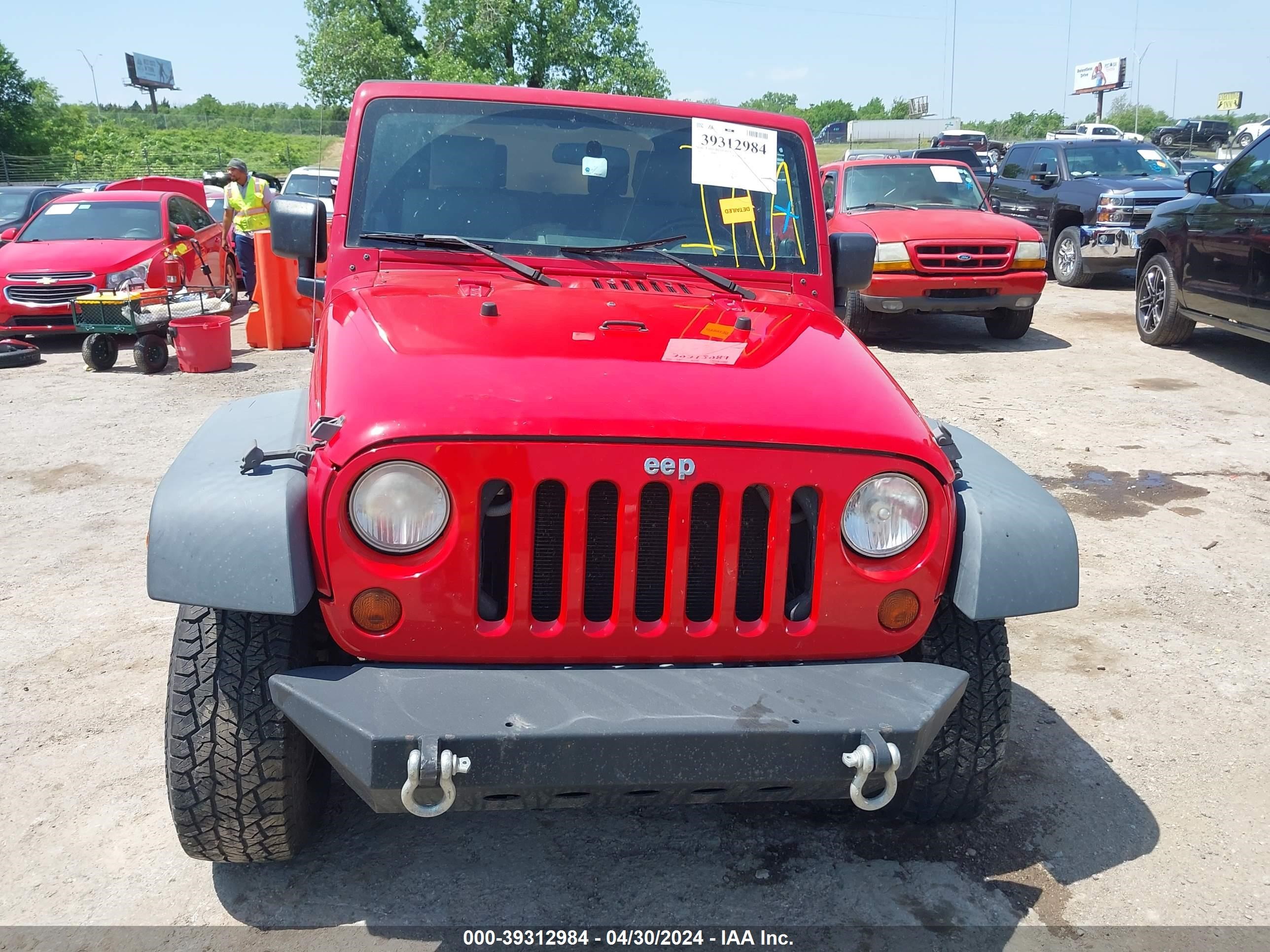 Photo 11 VIN: 1J4FA241X9L771240 - JEEP WRANGLER 