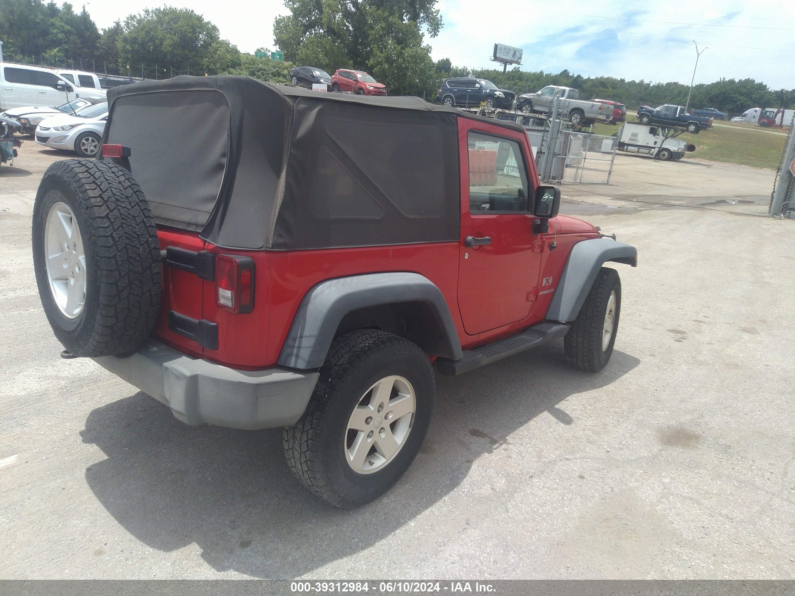 Photo 3 VIN: 1J4FA241X9L771240 - JEEP WRANGLER 