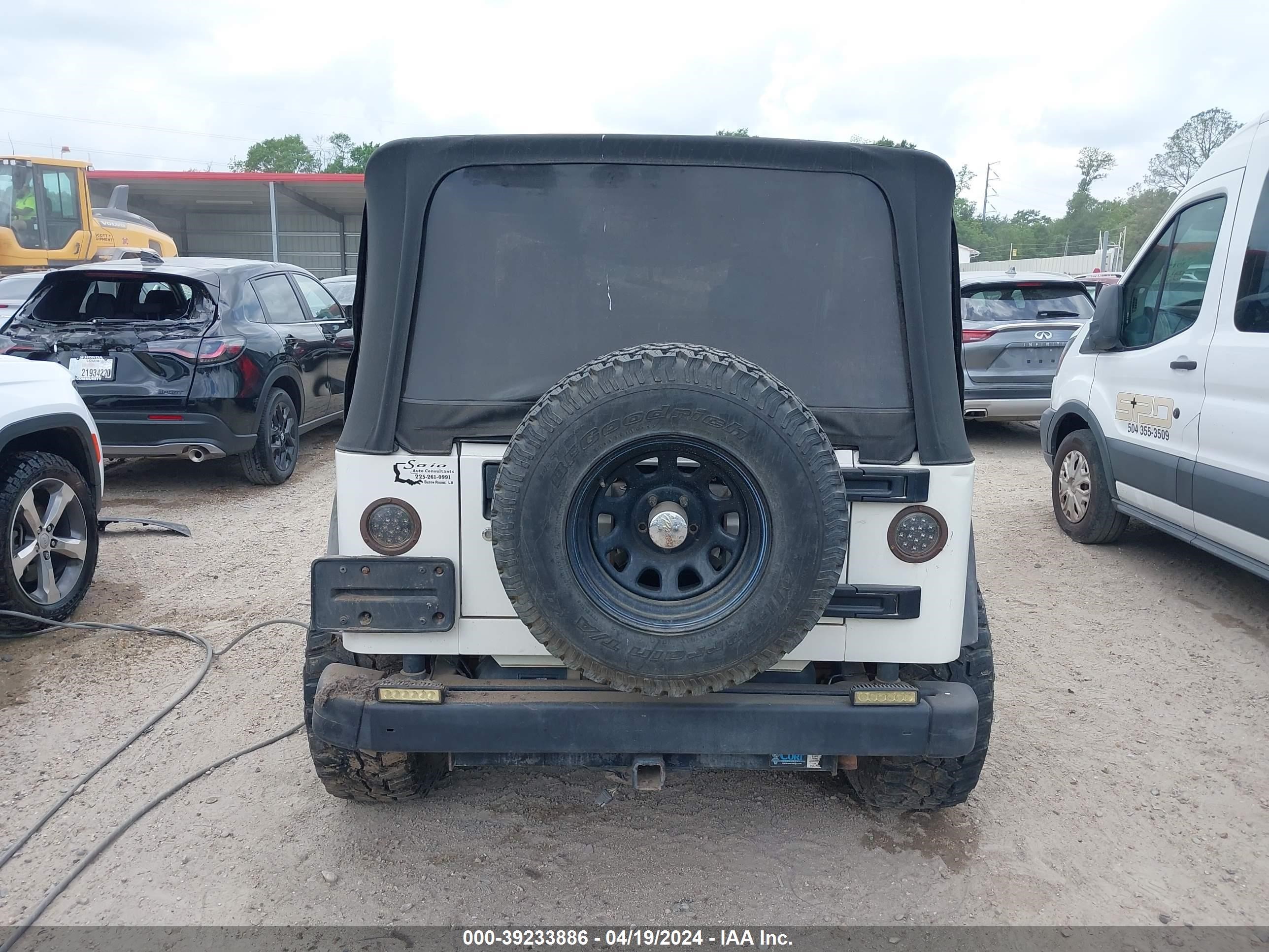 Photo 16 VIN: 1J4FA29155P324729 - JEEP WRANGLER 