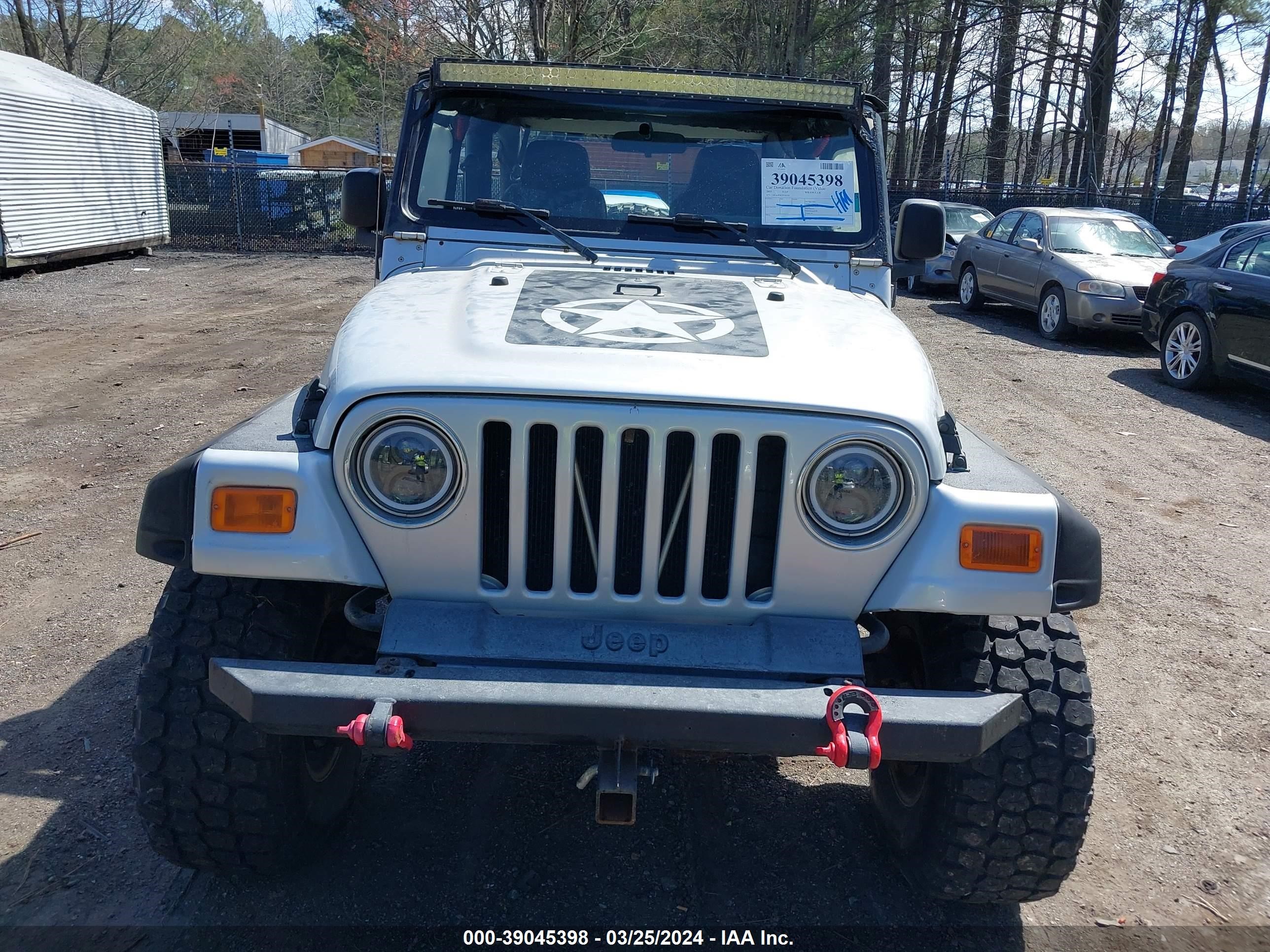 Photo 5 VIN: 1J4FA29183P334779 - JEEP WRANGLER 