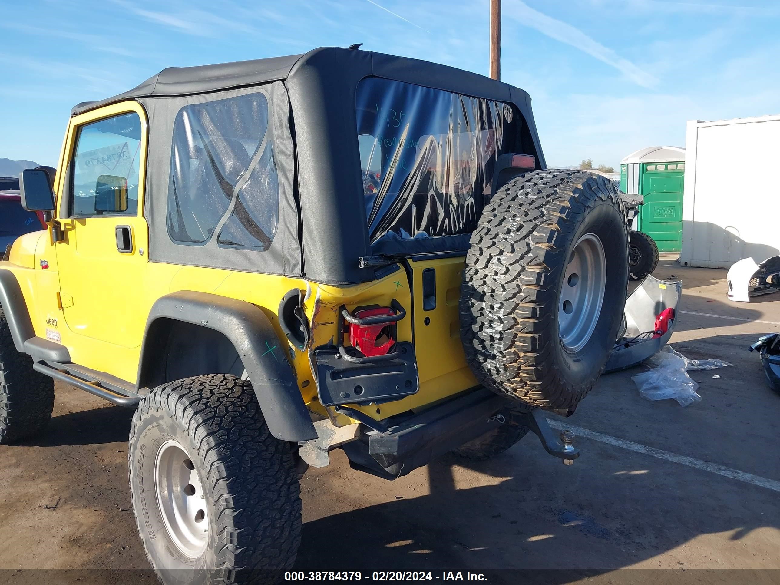 Photo 5 VIN: 1J4FA29PXYP767547 - JEEP WRANGLER 