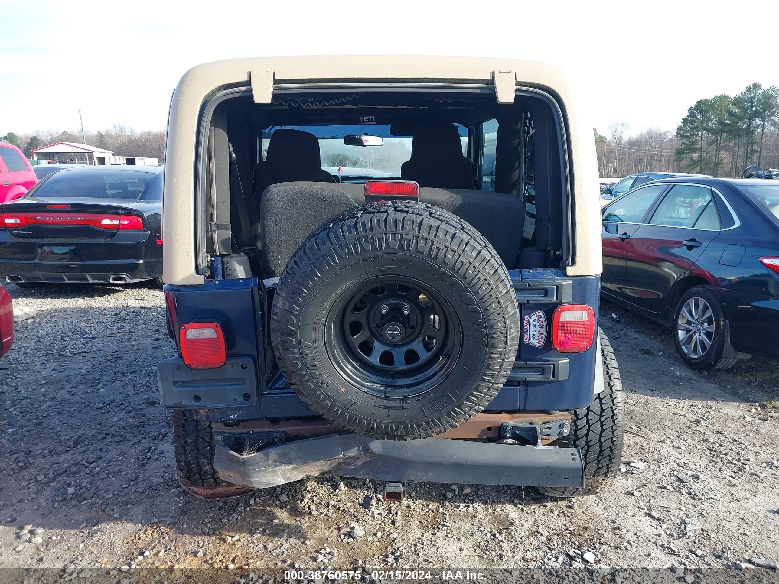 Photo 15 VIN: 1J4FA29S16P782312 - JEEP WRANGLER 