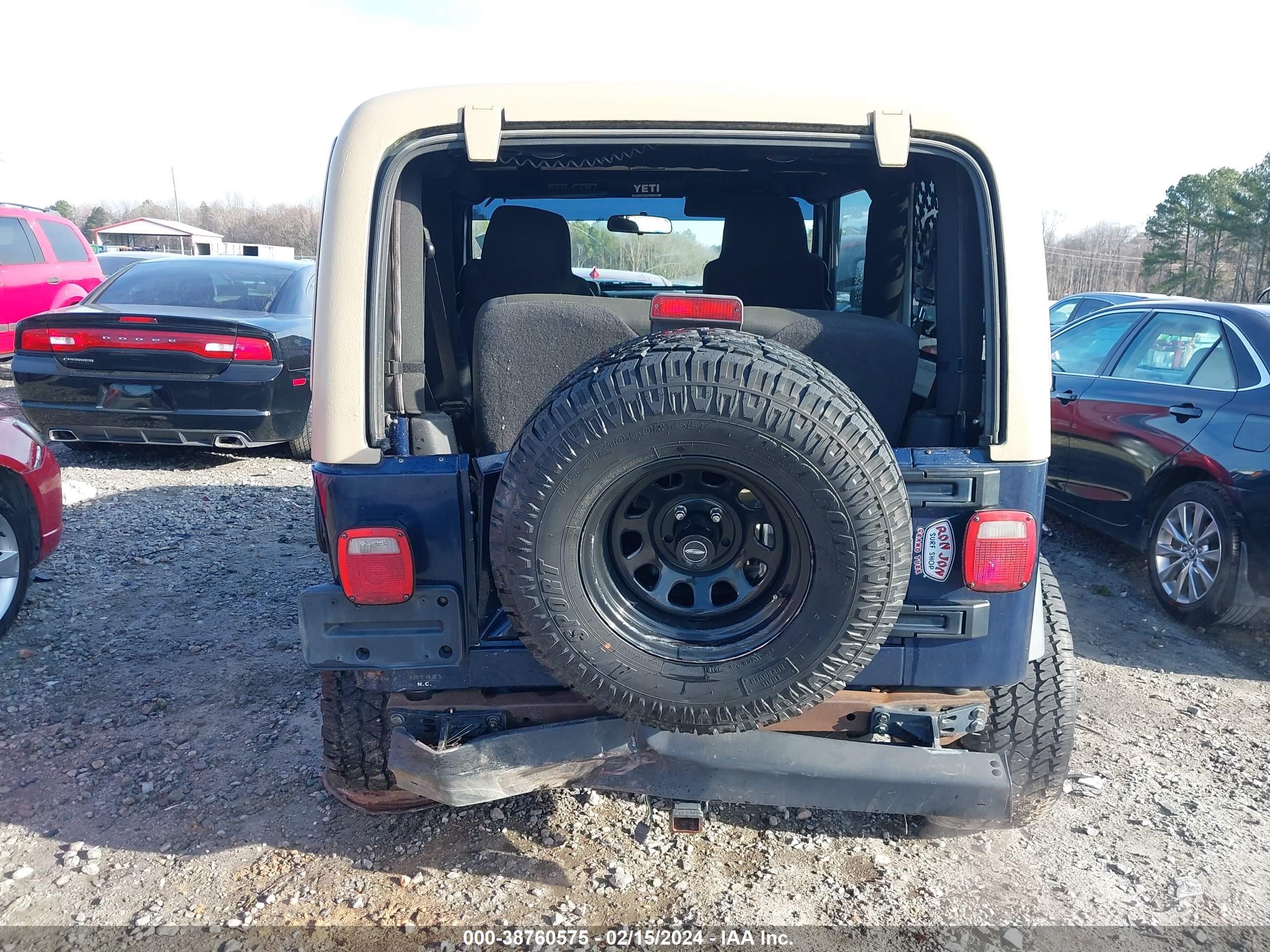 Photo 5 VIN: 1J4FA29S16P782312 - JEEP WRANGLER 