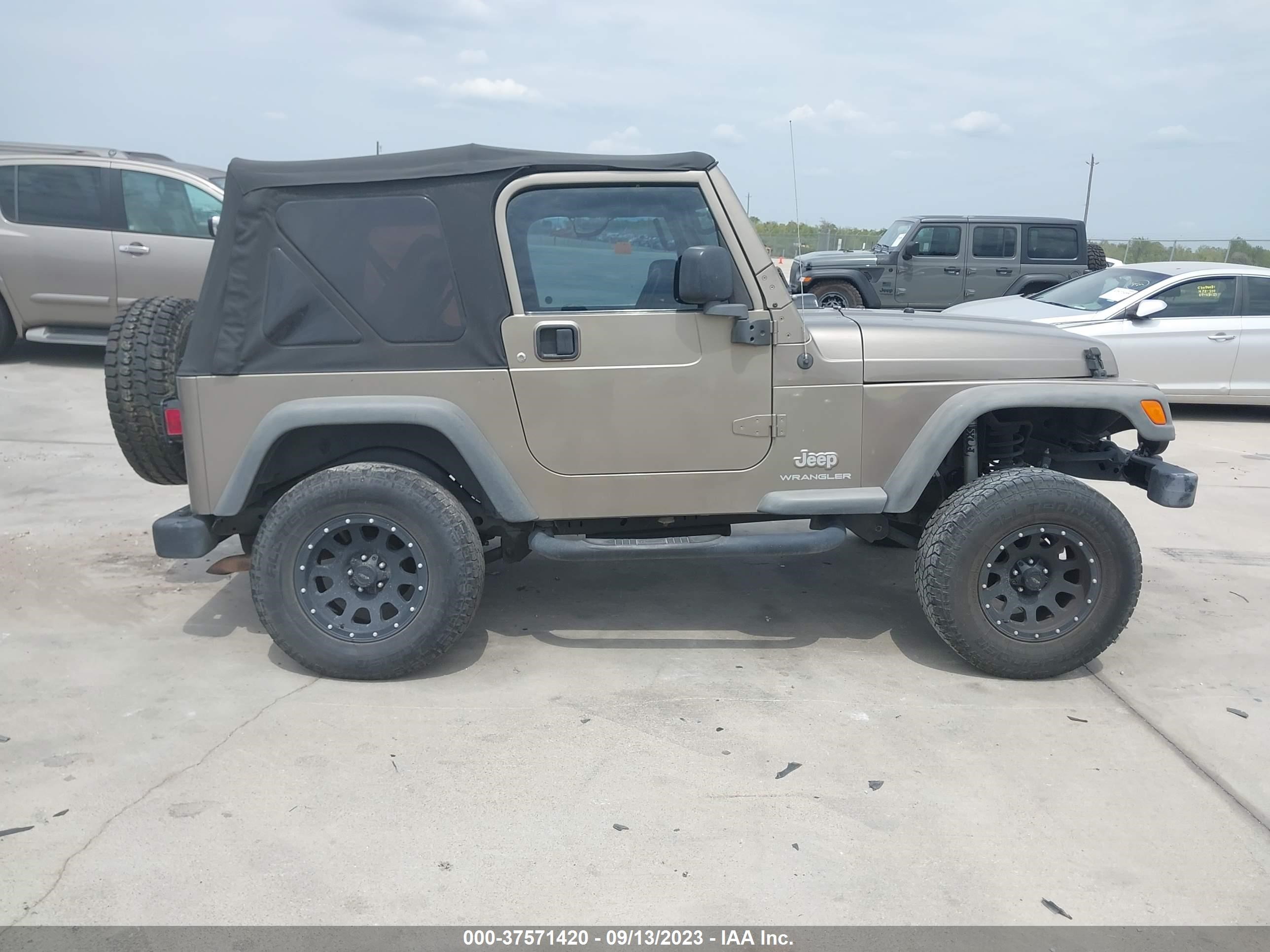 Photo 12 VIN: 1J4FA39S03P347959 - JEEP WRANGLER 