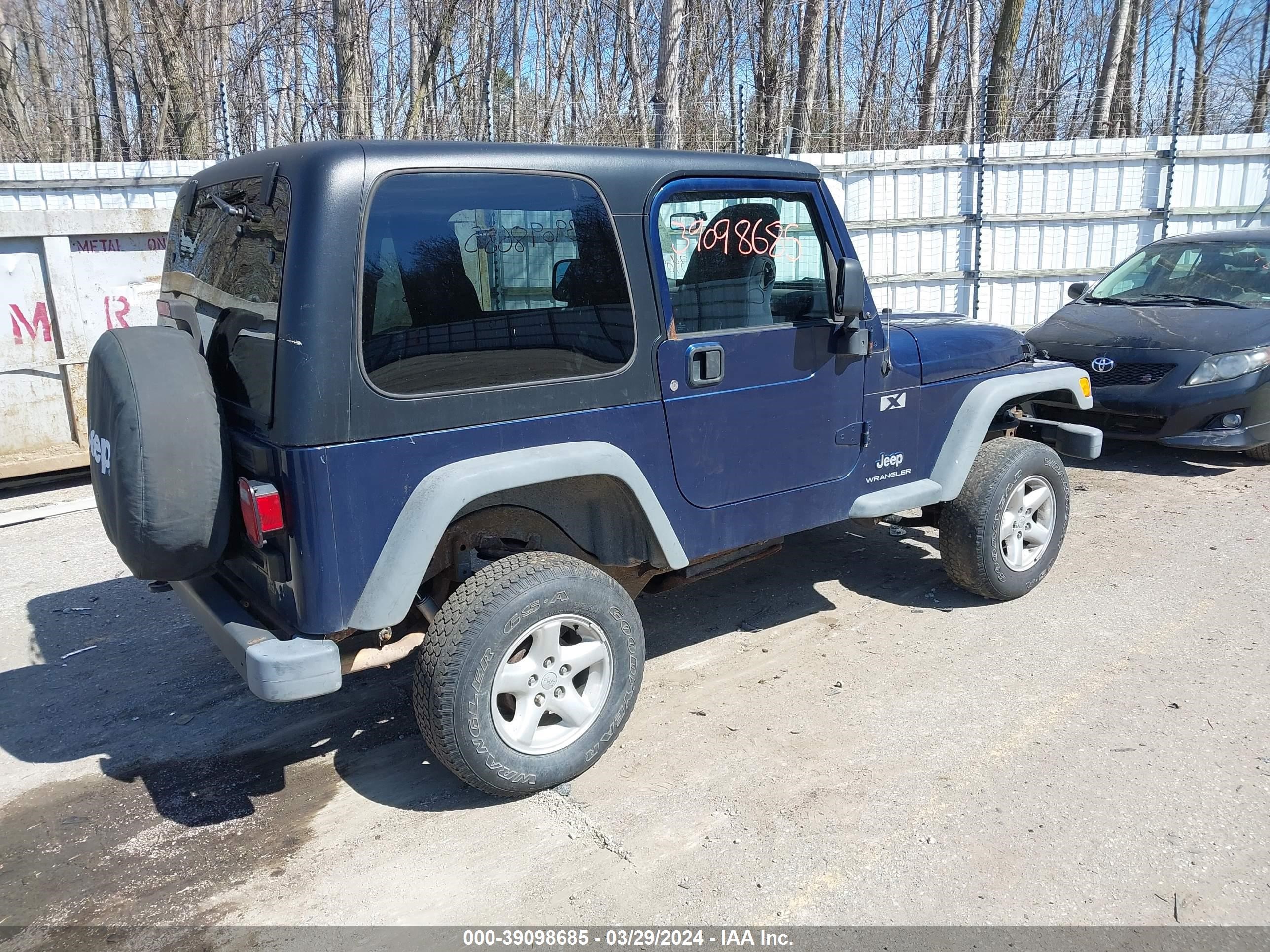 Photo 3 VIN: 1J4FA39S14P776769 - JEEP WRANGLER 