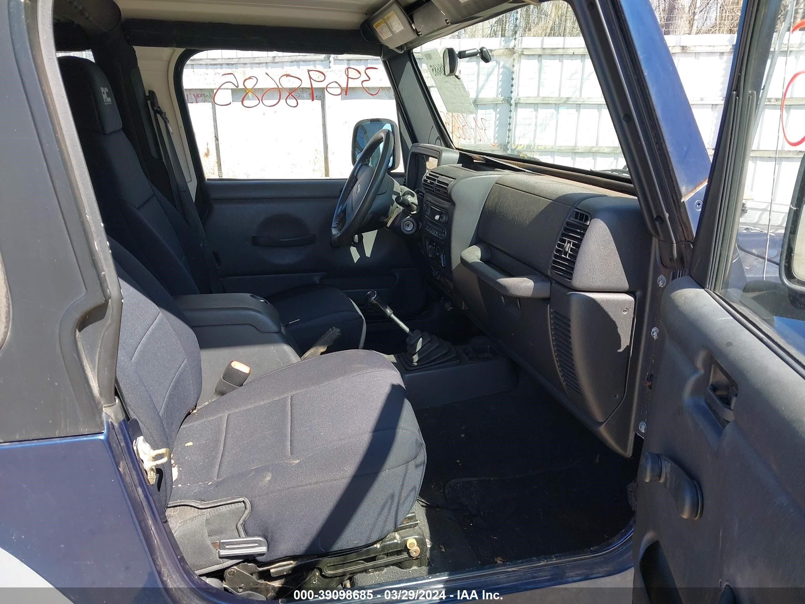 Photo 4 VIN: 1J4FA39S14P776769 - JEEP WRANGLER 