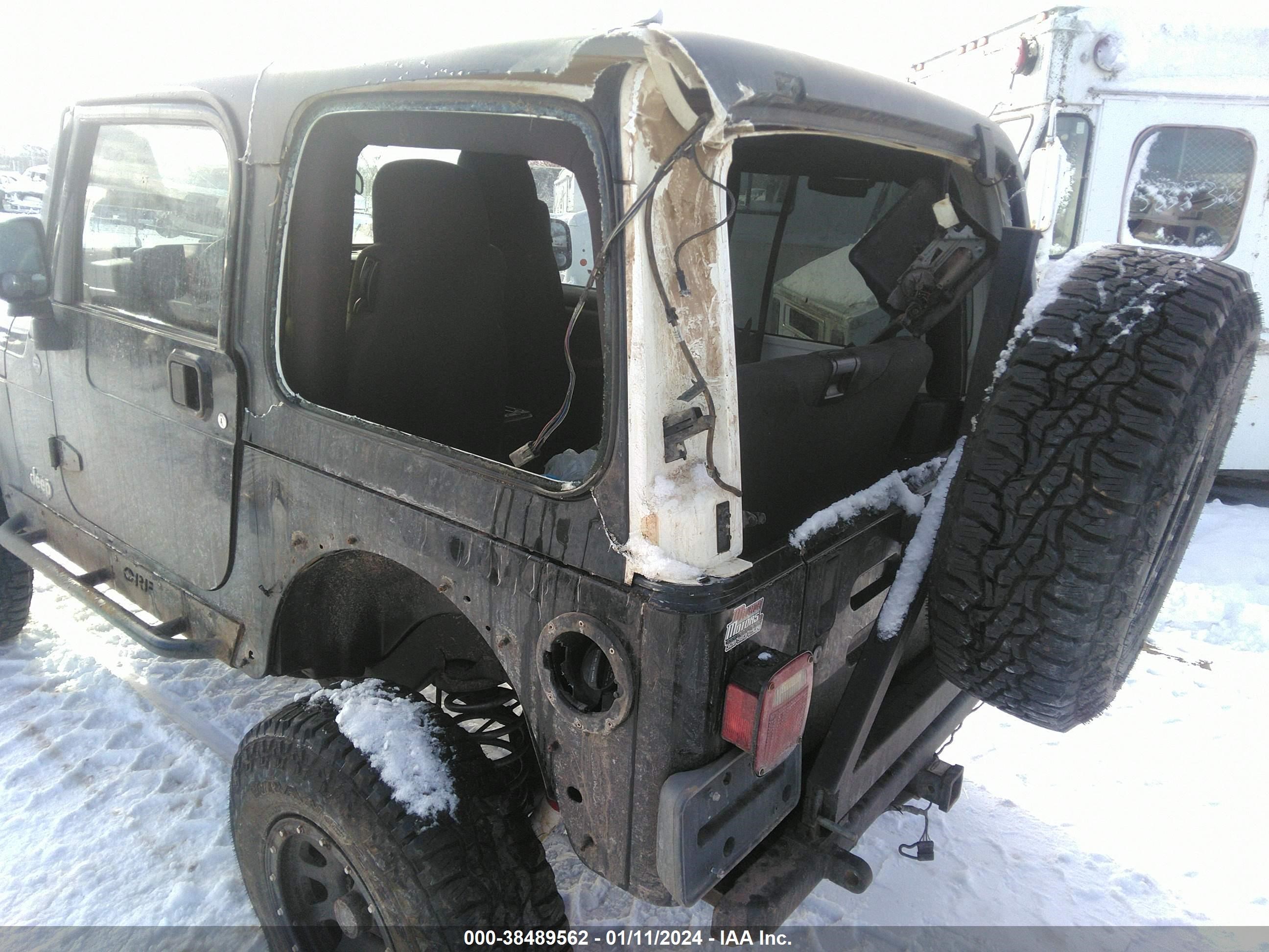 Photo 5 VIN: 1J4FA39S24P754022 - JEEP WRANGLER 