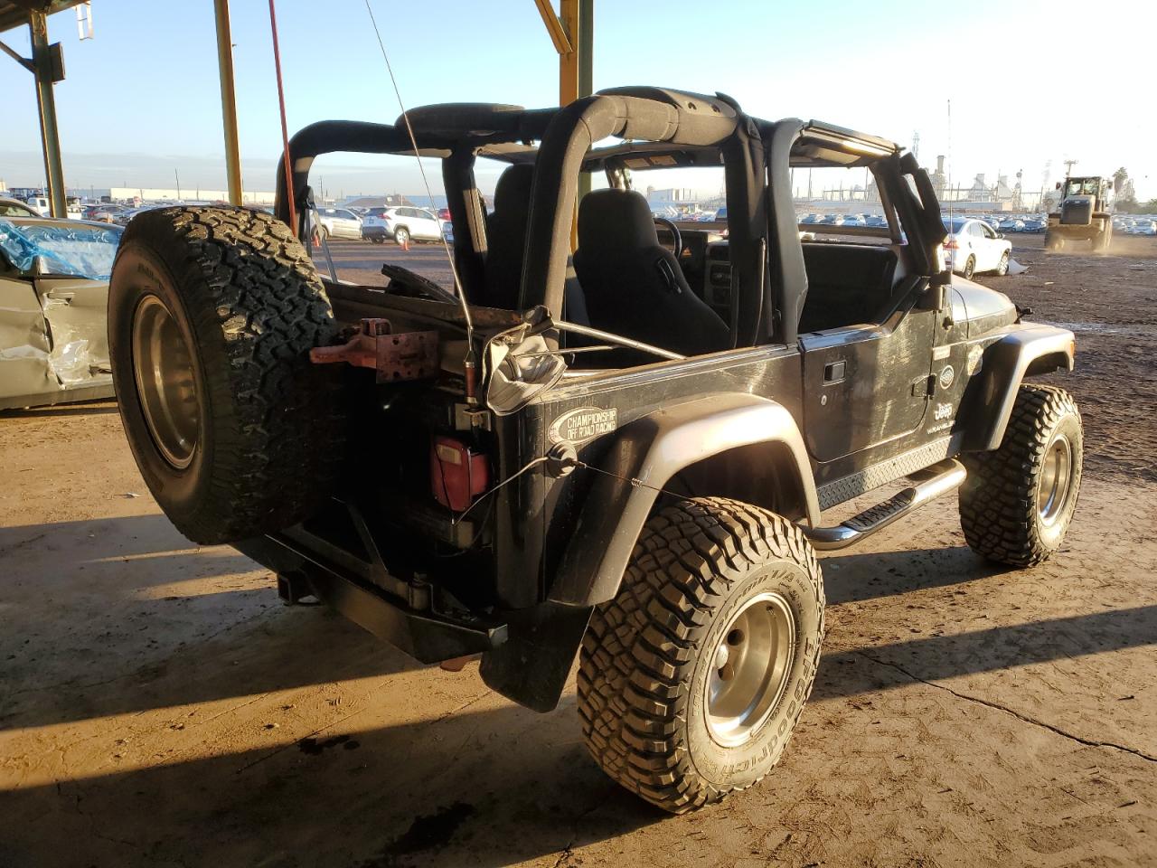 Photo 2 VIN: 1J4FA39S24P781527 - JEEP WRANGLER 