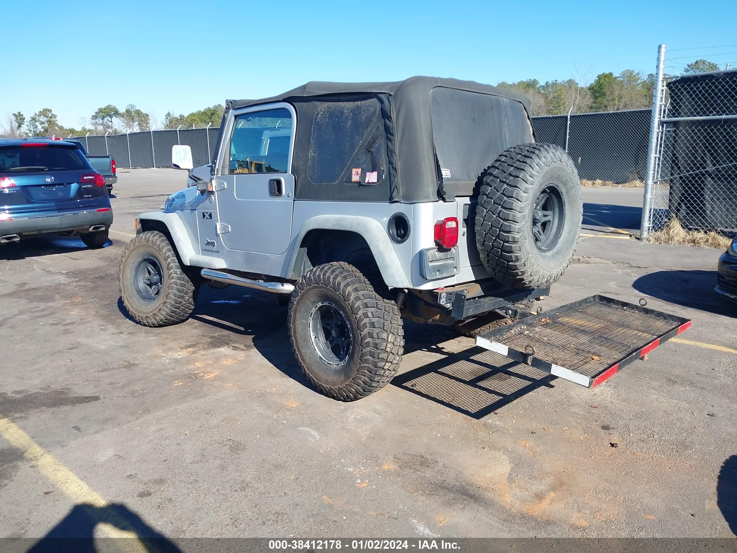 Photo 2 VIN: 1J4FA39S25P373109 - JEEP WRANGLER 