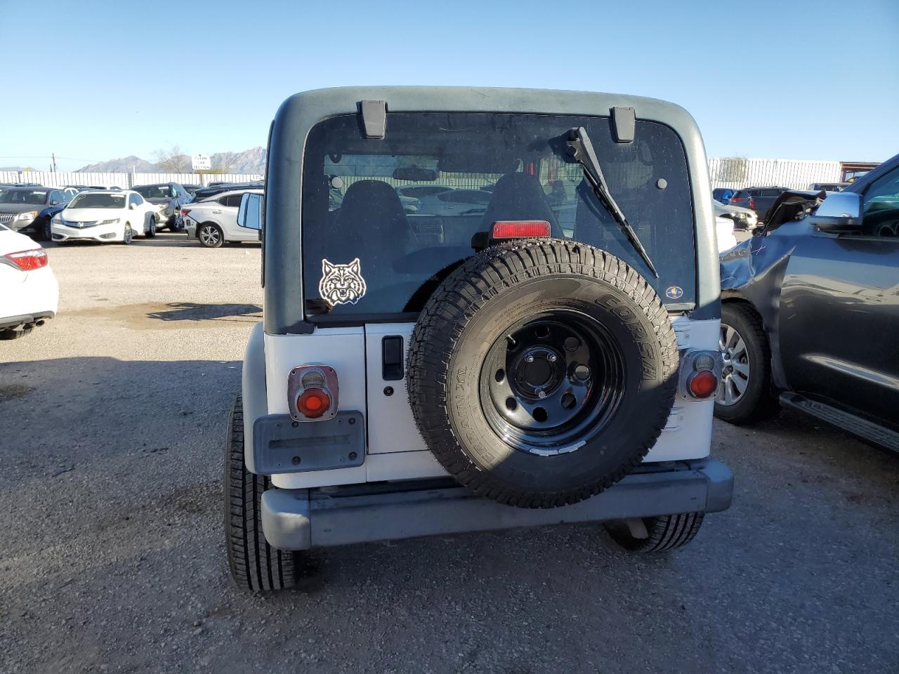 Photo 5 VIN: 1J4FA39S42P726316 - JEEP WRANGLER 