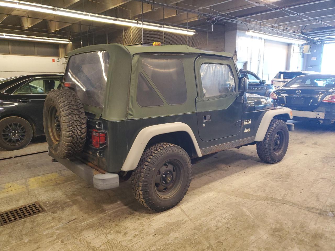 Photo 2 VIN: 1J4FA39S44P715397 - JEEP WRANGLER 