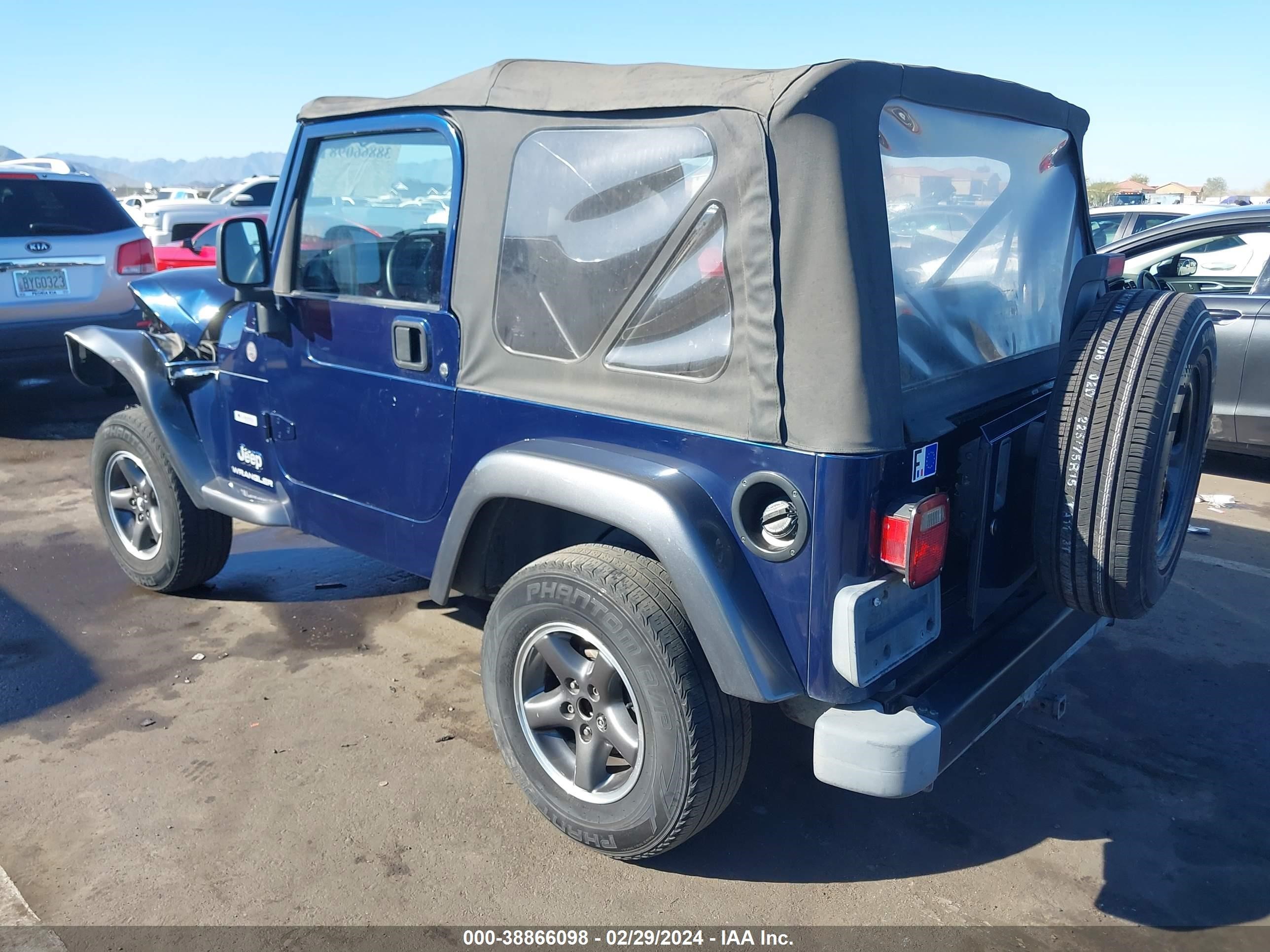 Photo 2 VIN: 1J4FA39S44P732054 - JEEP WRANGLER 