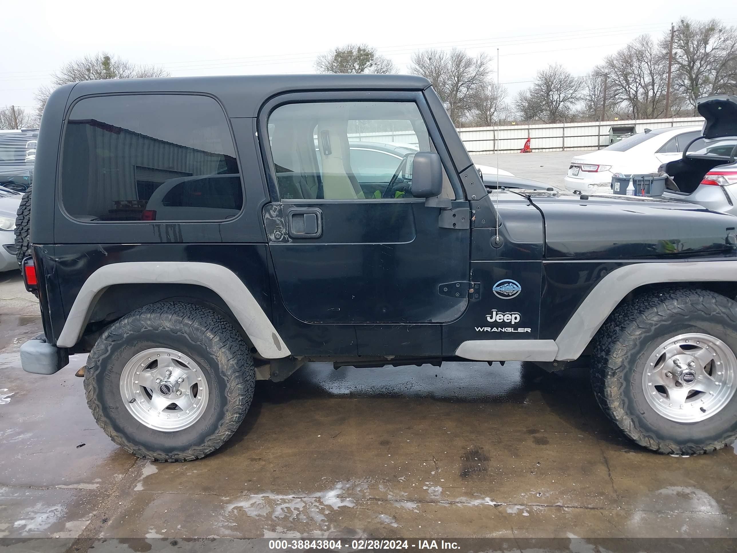 Photo 12 VIN: 1J4FA39S45P366520 - JEEP WRANGLER 