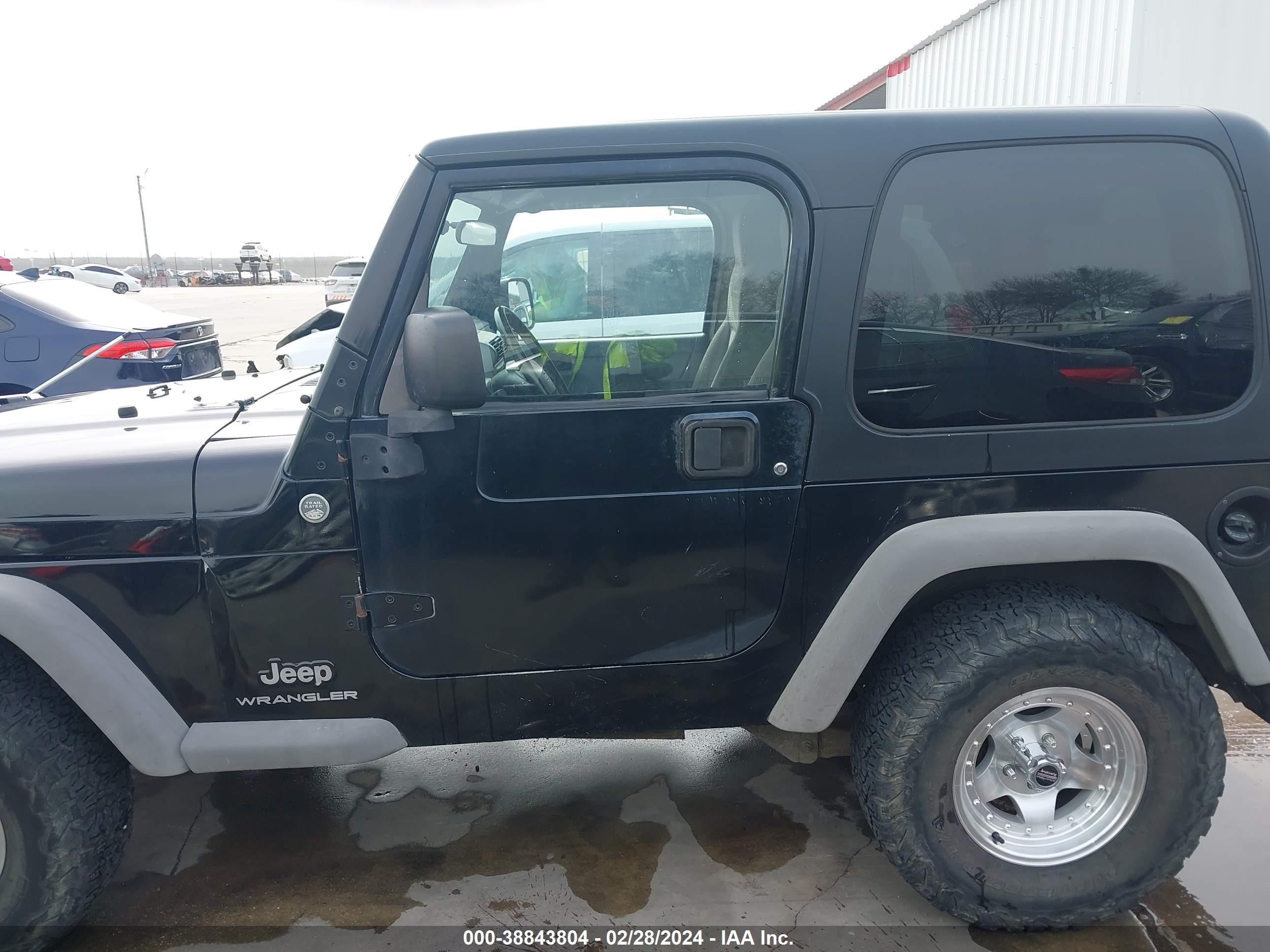 Photo 13 VIN: 1J4FA39S45P366520 - JEEP WRANGLER 