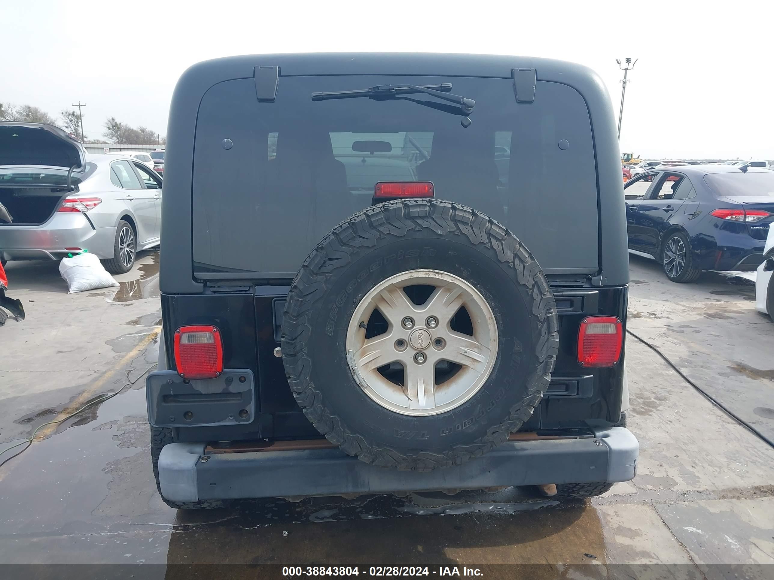 Photo 15 VIN: 1J4FA39S45P366520 - JEEP WRANGLER 