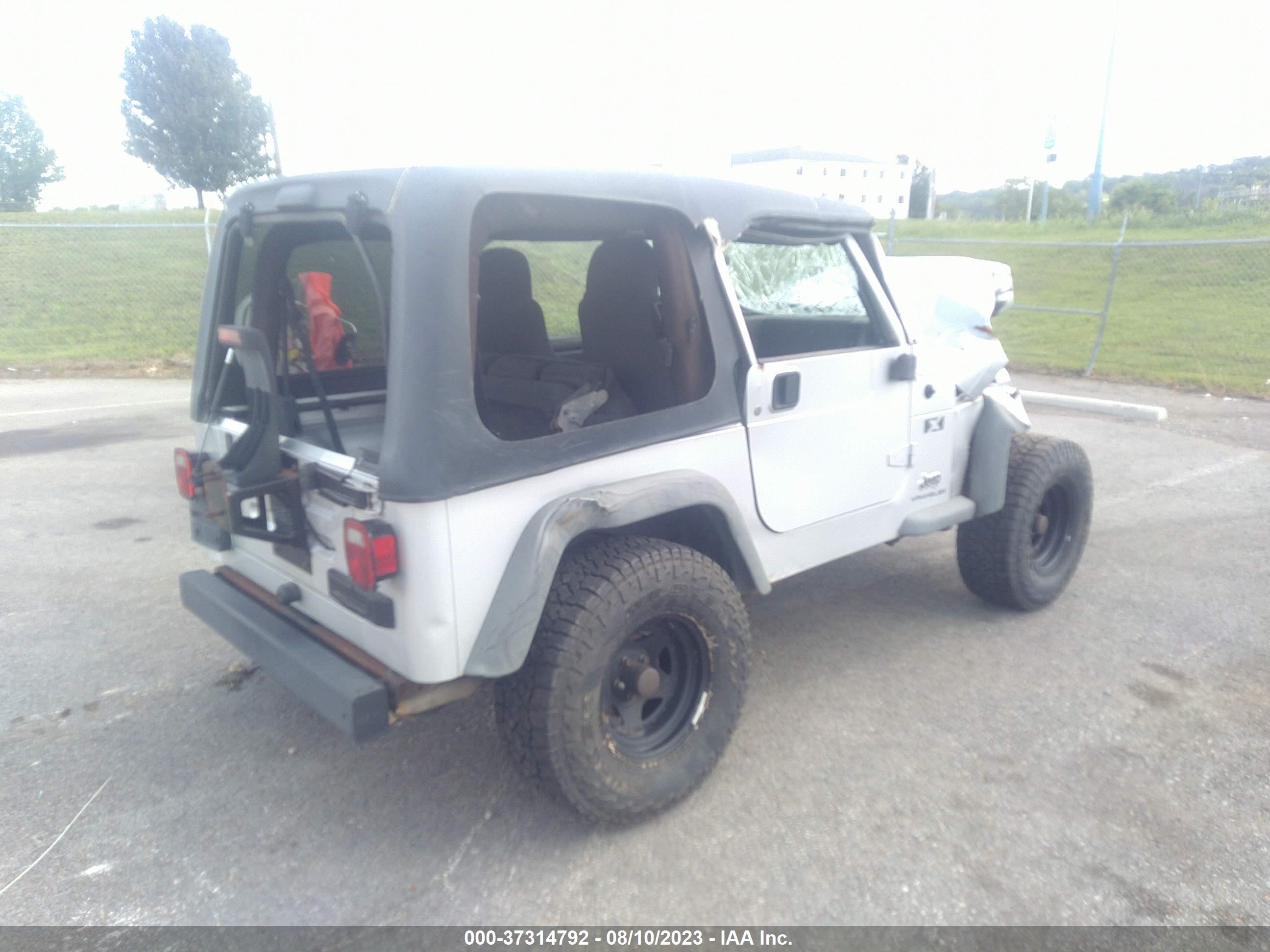 Photo 3 VIN: 1J4FA39S46P734972 - JEEP WRANGLER 