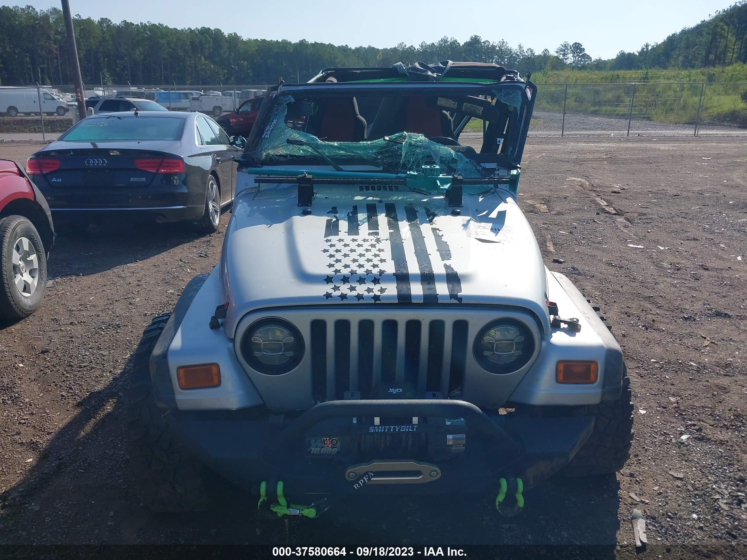 Photo 11 VIN: 1J4FA39S75P385899 - JEEP WRANGLER 