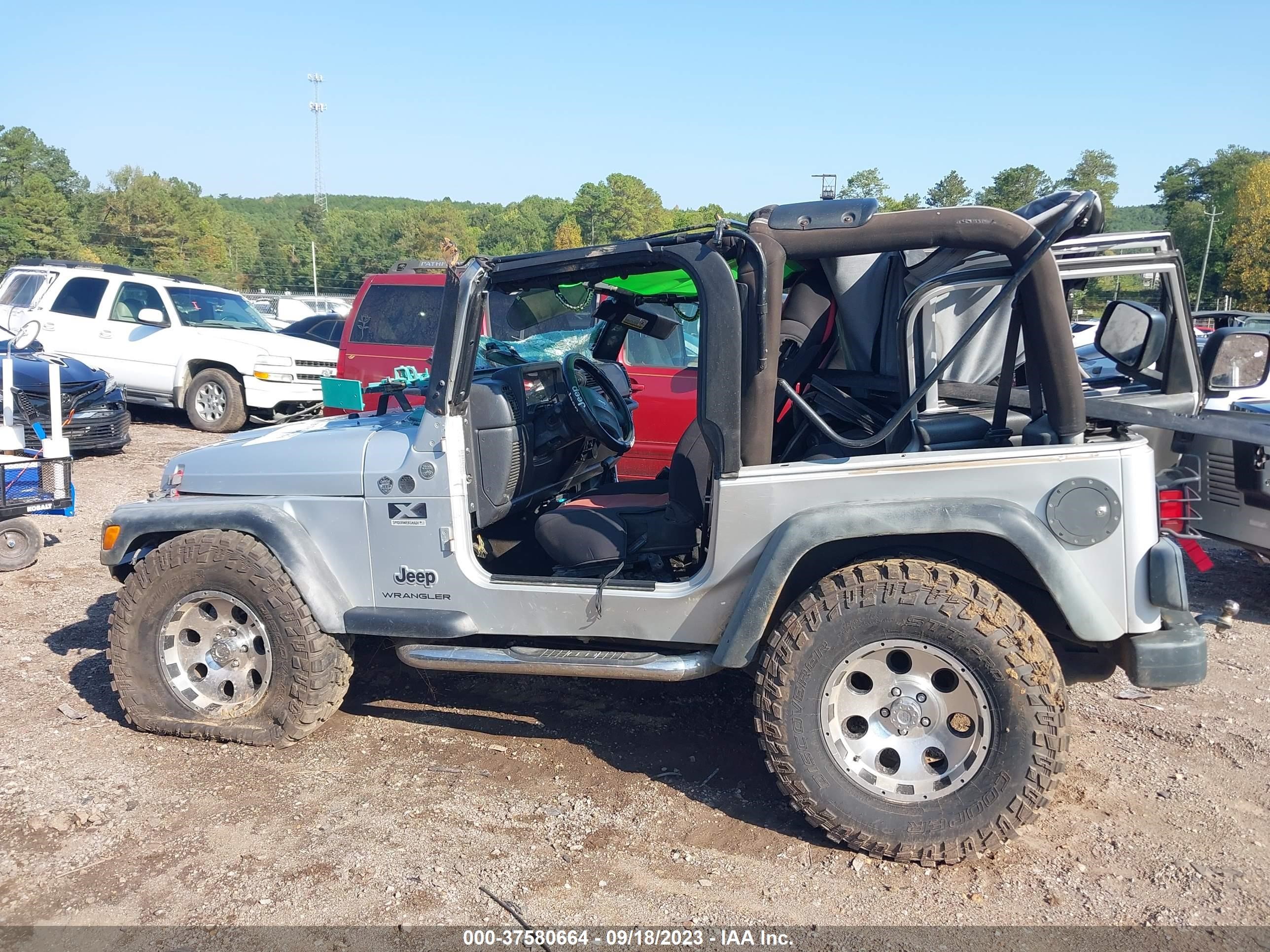 Photo 13 VIN: 1J4FA39S75P385899 - JEEP WRANGLER 