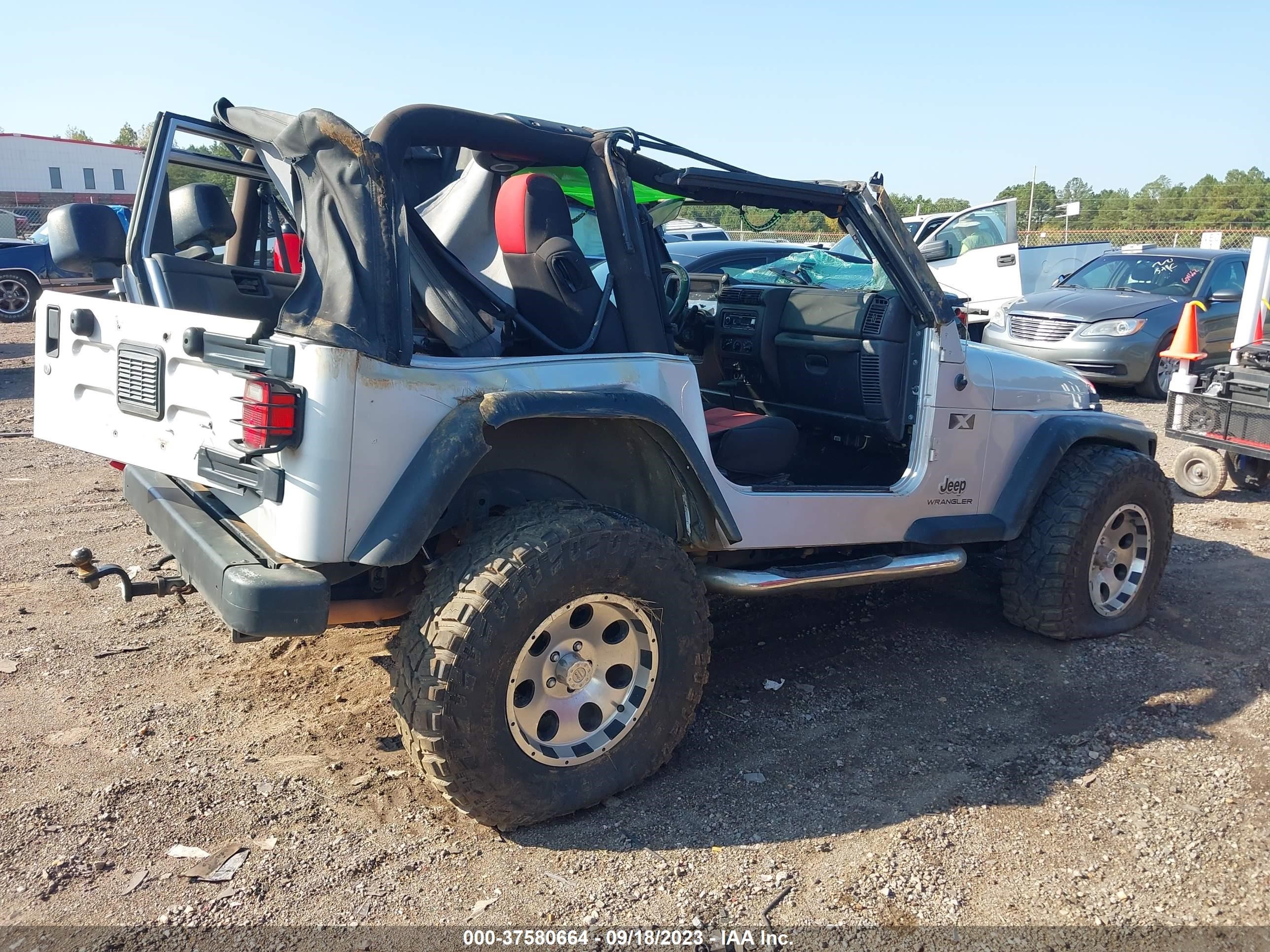 Photo 3 VIN: 1J4FA39S75P385899 - JEEP WRANGLER 