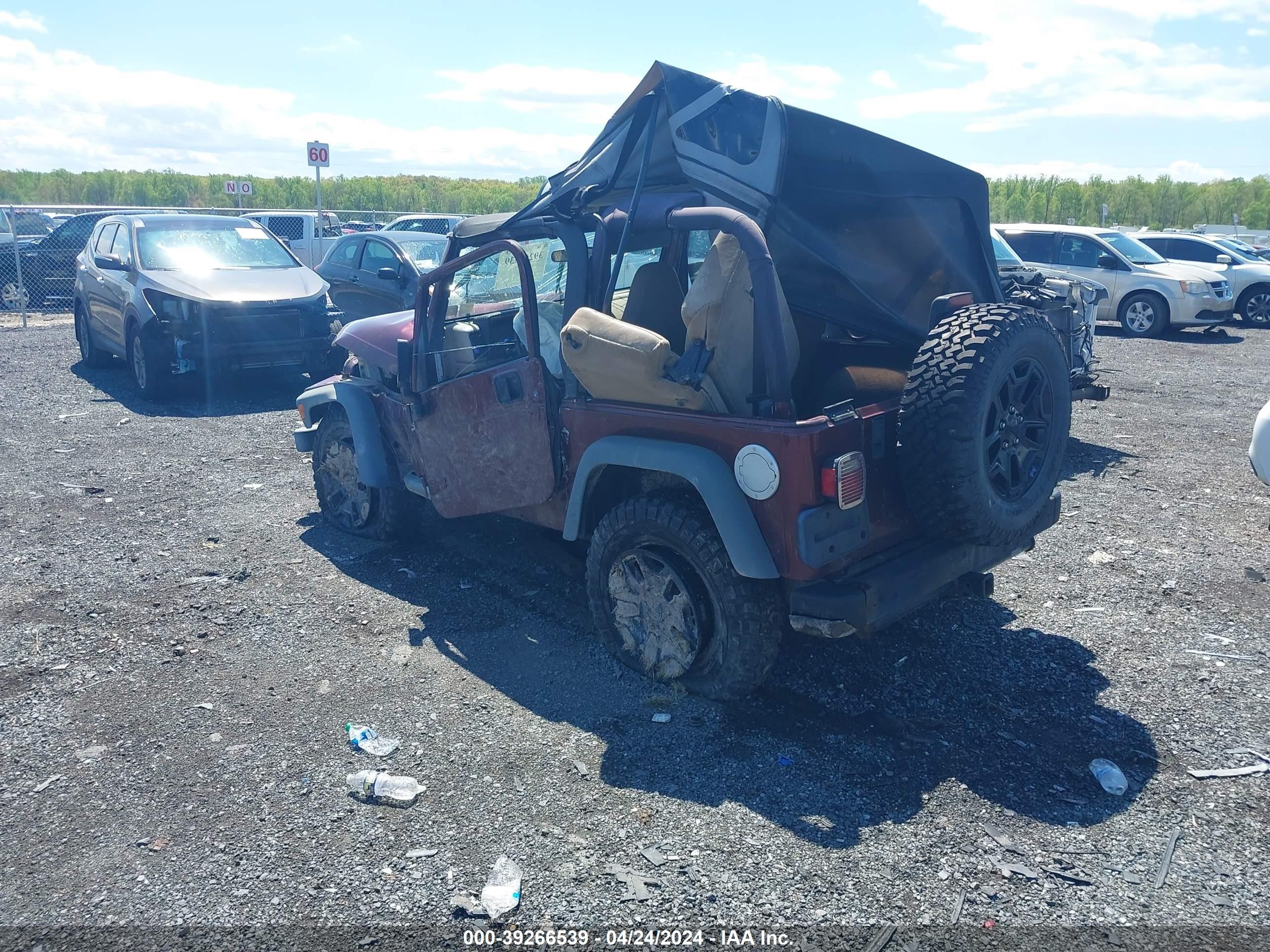 Photo 2 VIN: 1J4FA49S02P750716 - JEEP WRANGLER 