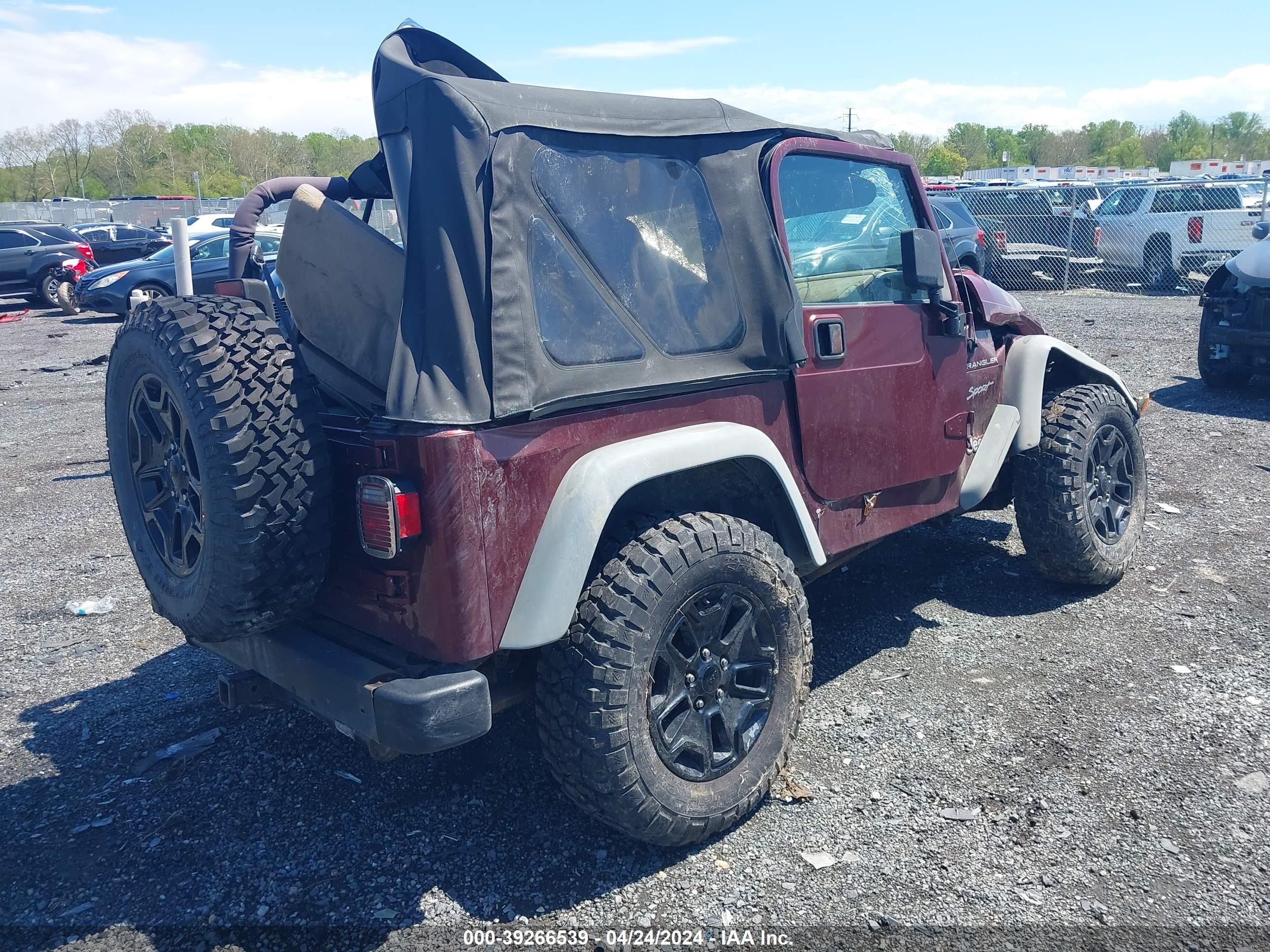 Photo 3 VIN: 1J4FA49S02P750716 - JEEP WRANGLER 