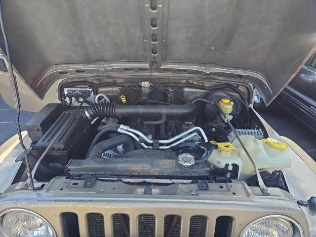 Photo 6 VIN: 1J4FA49S04P742327 - JEEP WRANGLER 