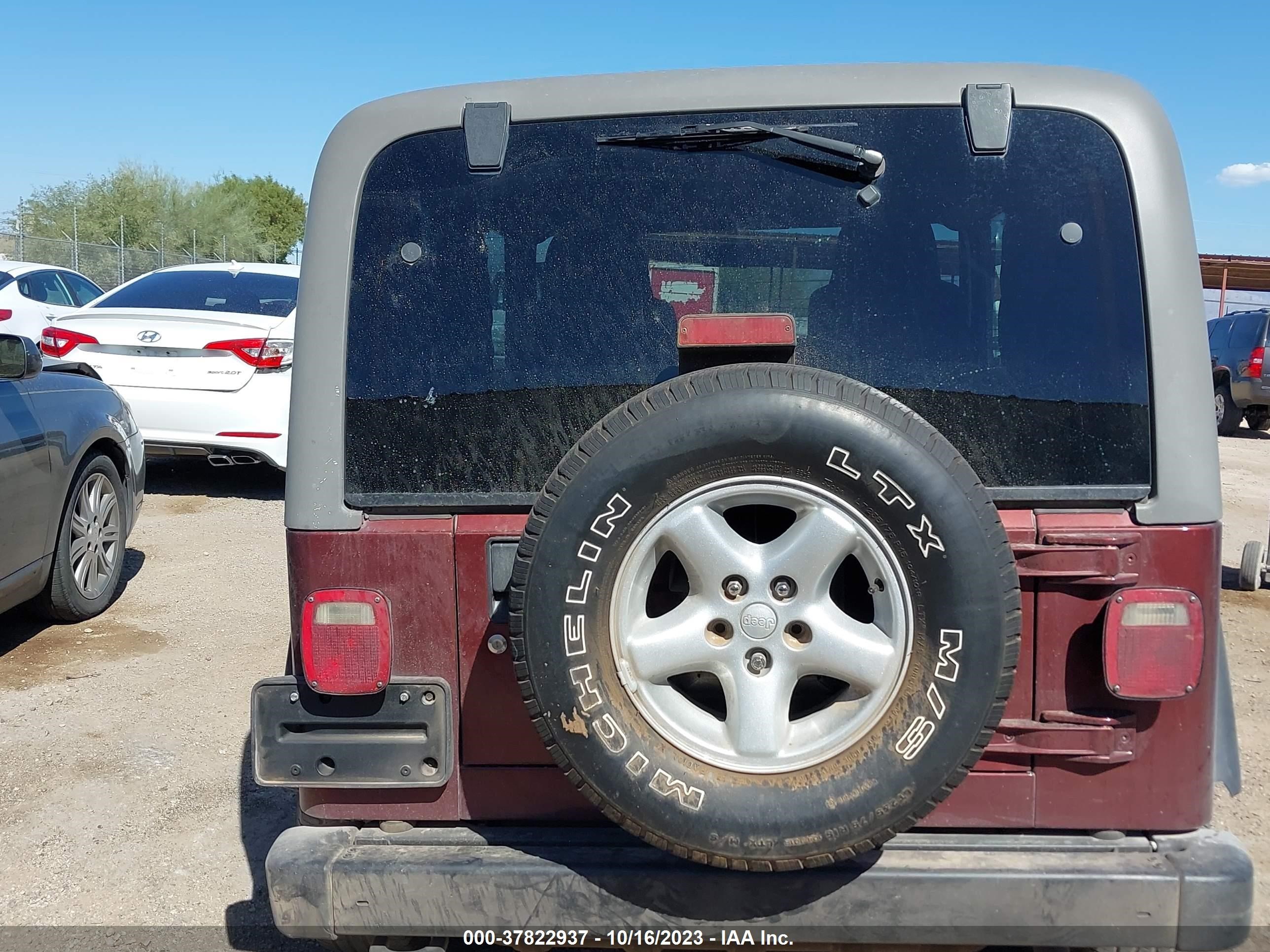 Photo 15 VIN: 1J4FA49S13P329993 - JEEP WRANGLER 