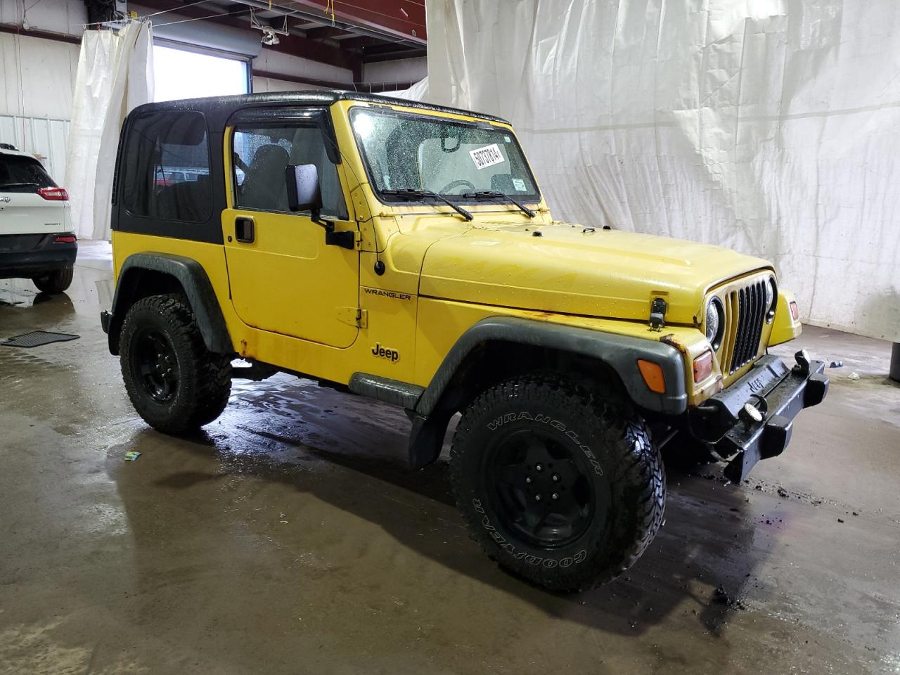 Photo 3 VIN: 1J4FA49S22P703705 - JEEP WRANGLER 