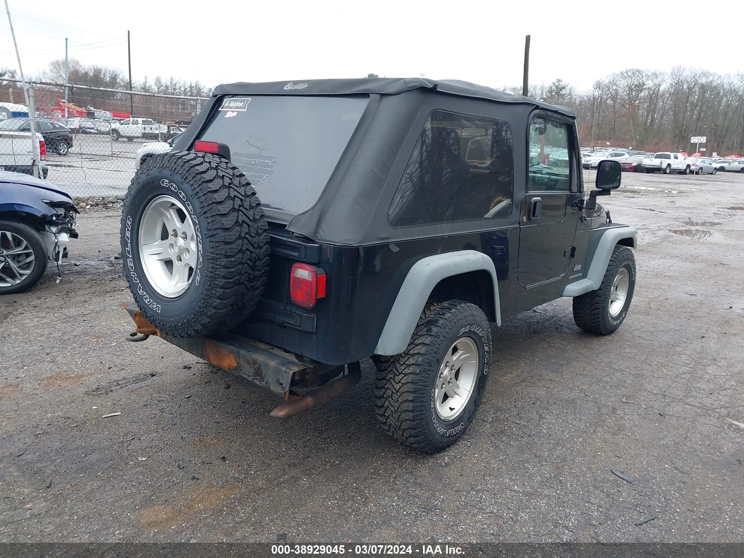 Photo 3 VIN: 1J4FA49S24P782893 - JEEP WRANGLER 