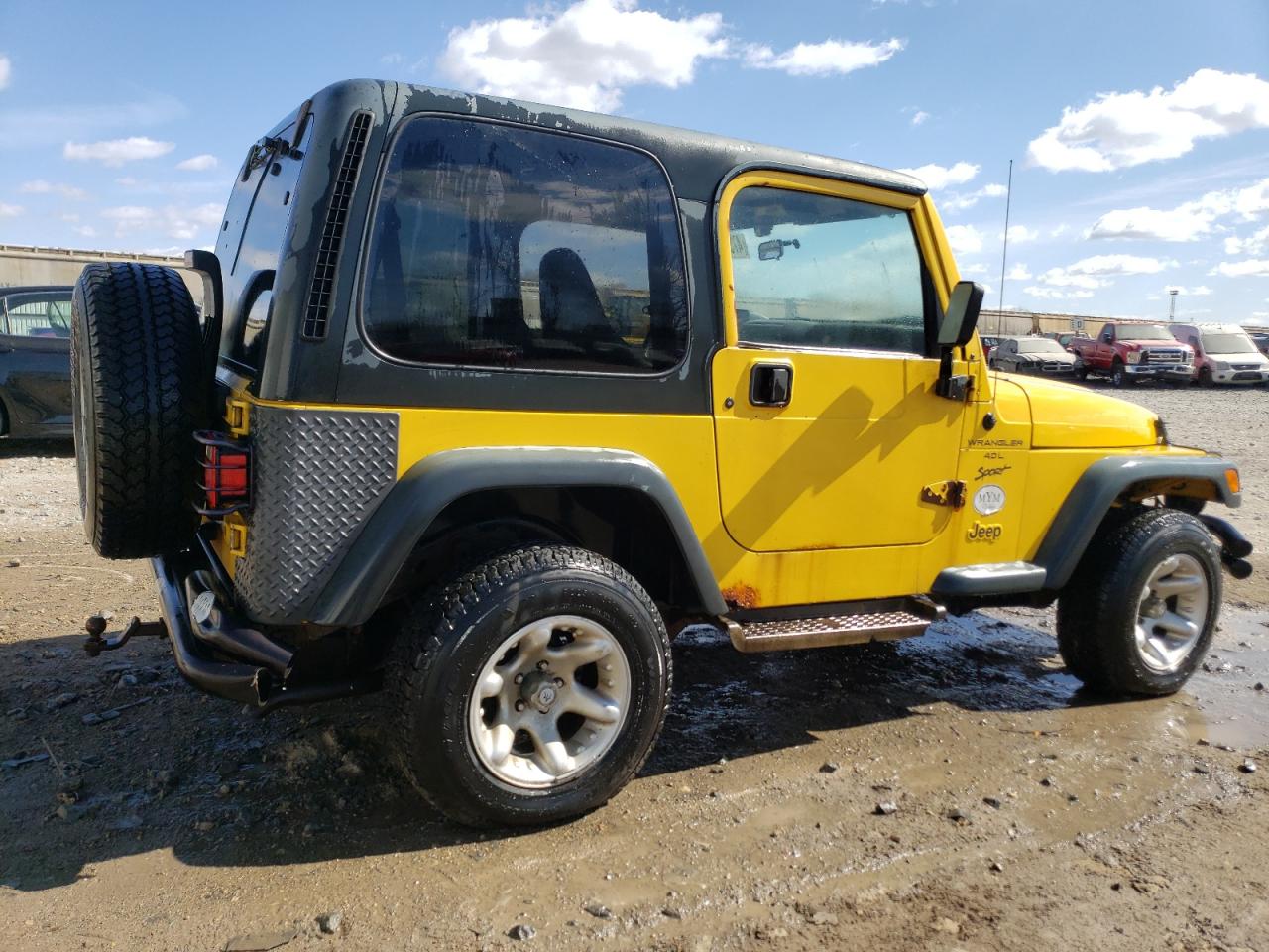 Photo 2 VIN: 1J4FA49S2YP710288 - JEEP WRANGLER 