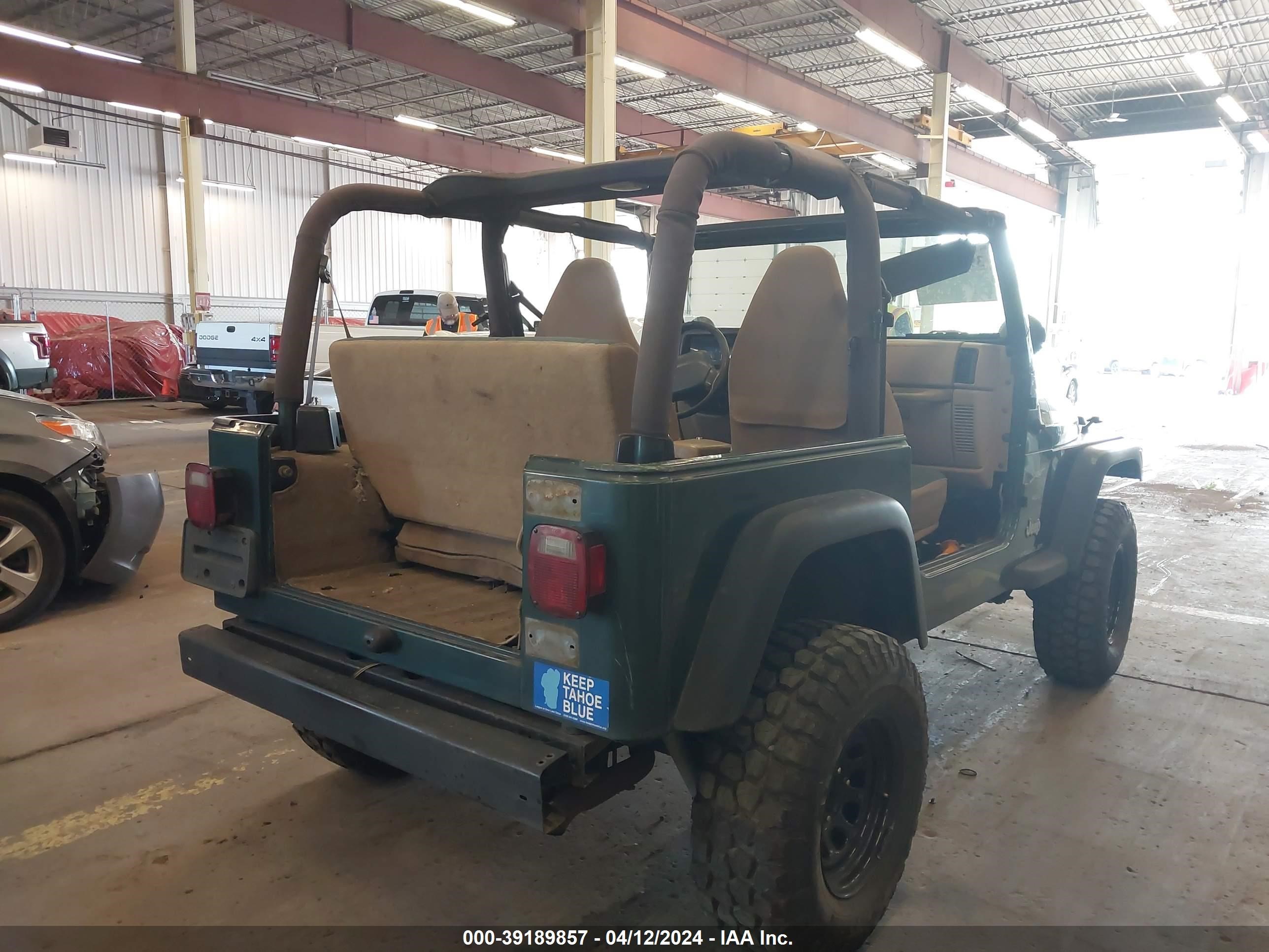 Photo 3 VIN: 1J4FA49S2YP719010 - JEEP WRANGLER 