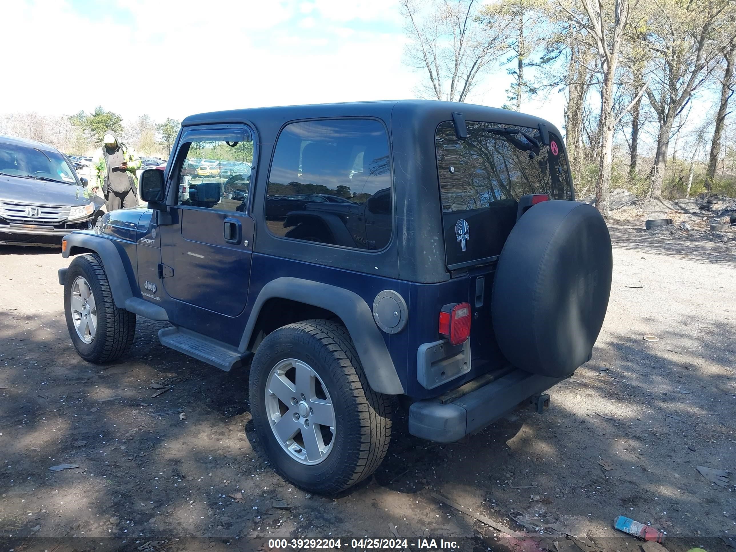 Photo 2 VIN: 1J4FA49S34P730947 - JEEP WRANGLER 