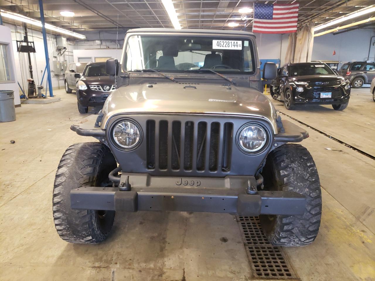 Photo 4 VIN: 1J4FA49S35P302460 - JEEP WRANGLER 