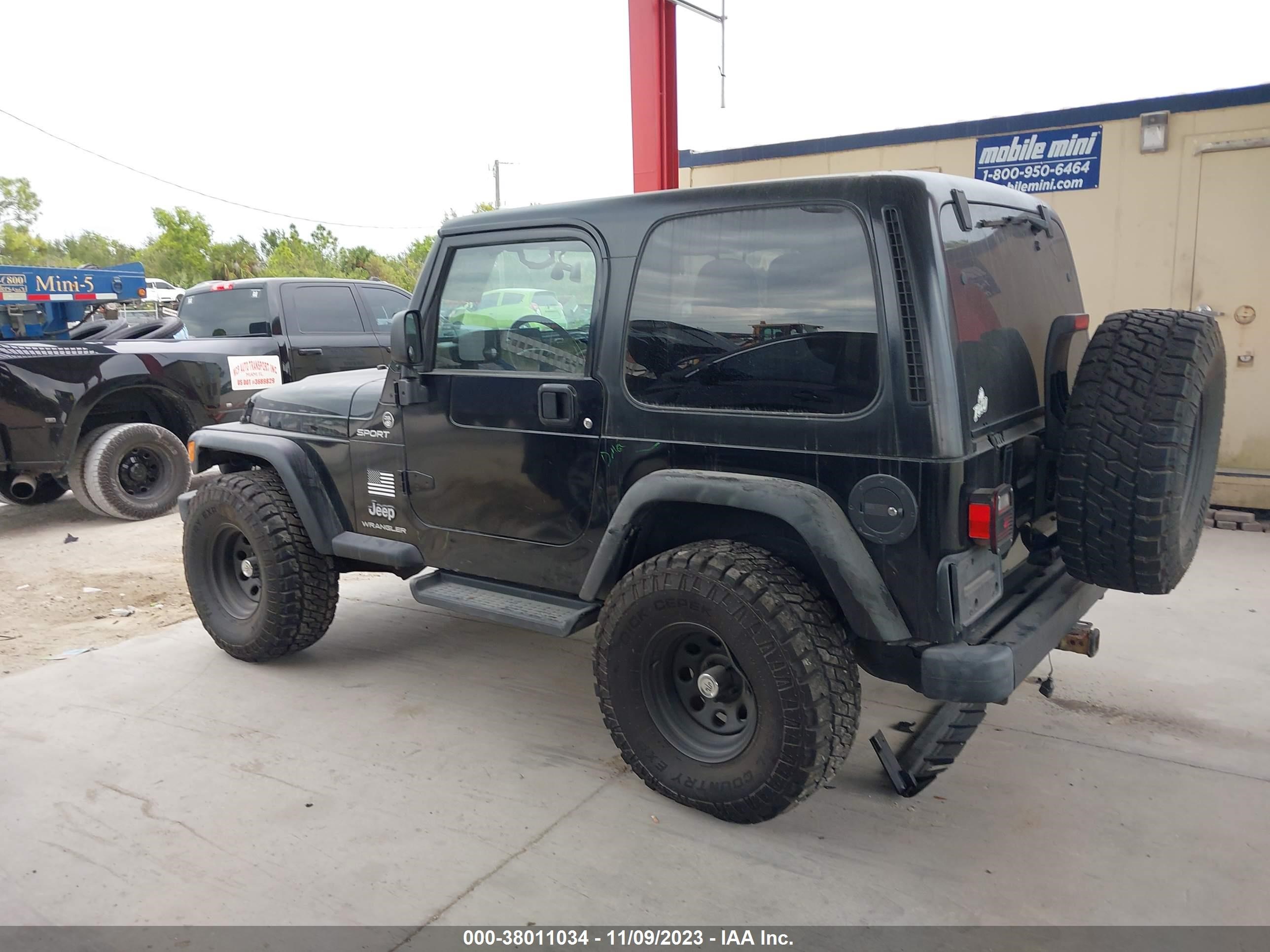 Photo 2 VIN: 1J4FA49S35P381273 - JEEP WRANGLER 