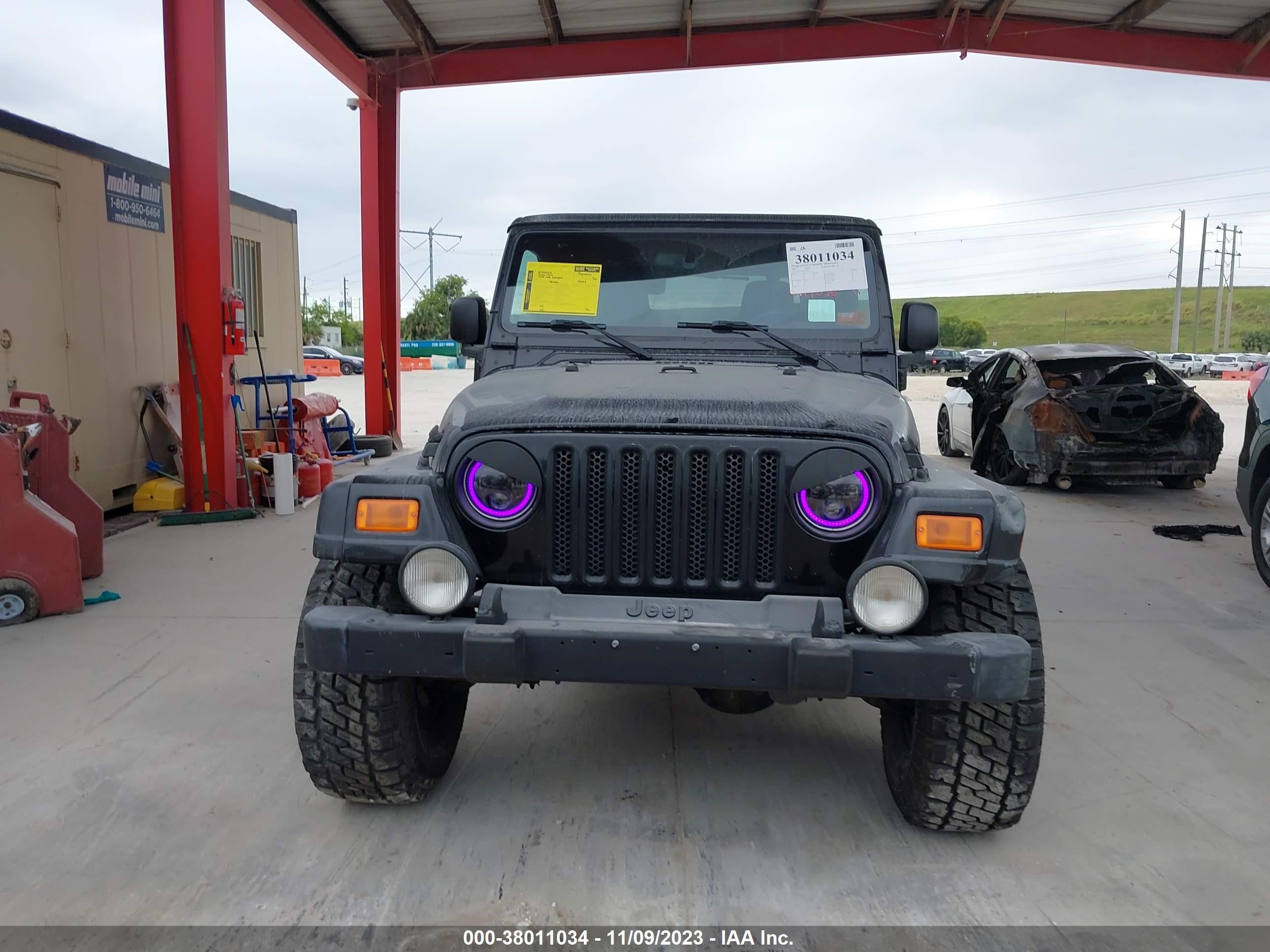 Photo 5 VIN: 1J4FA49S35P381273 - JEEP WRANGLER 