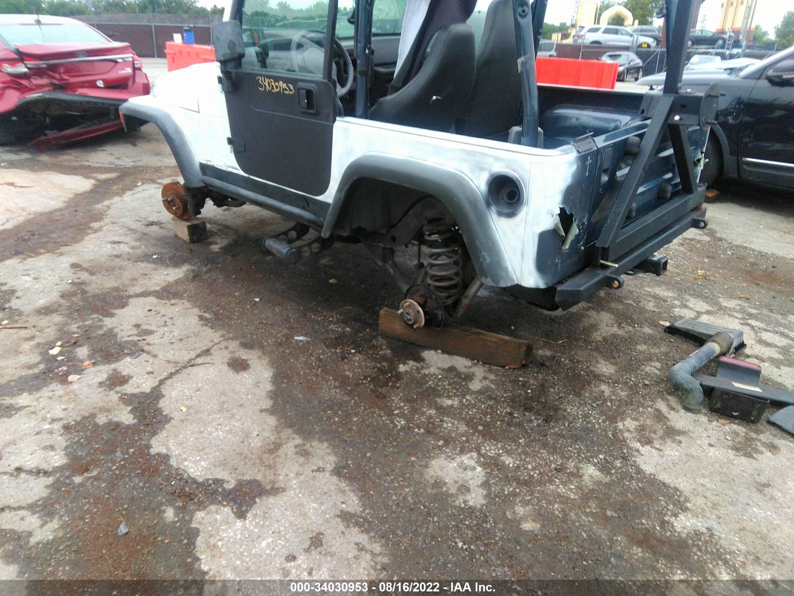 Photo 5 VIN: 1J4FA49S41P324221 - JEEP WRANGLER 