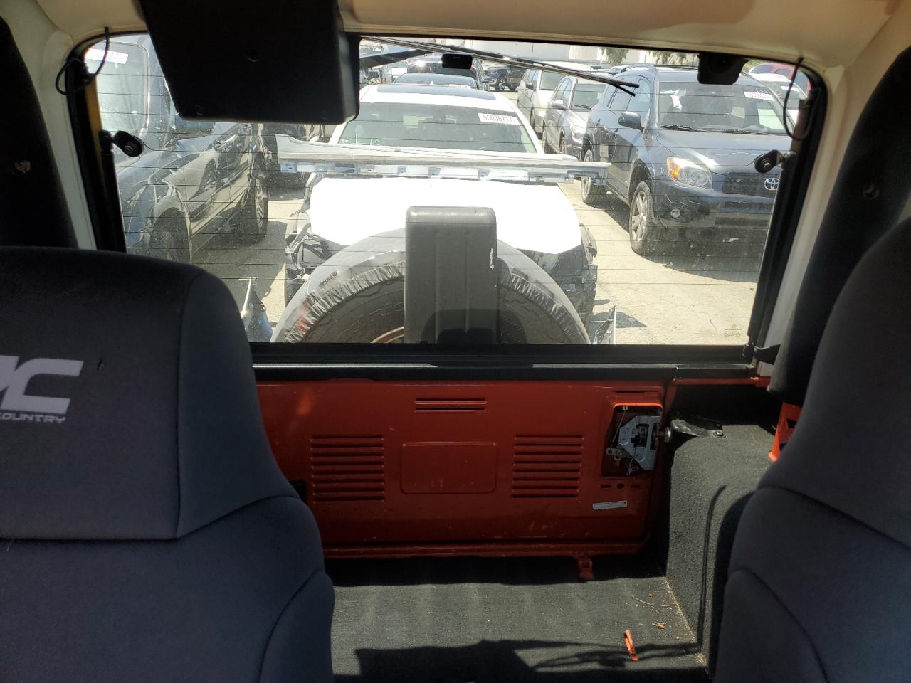 Photo 9 VIN: 1J4FA49S46P789315 - JEEP WRANGLER 