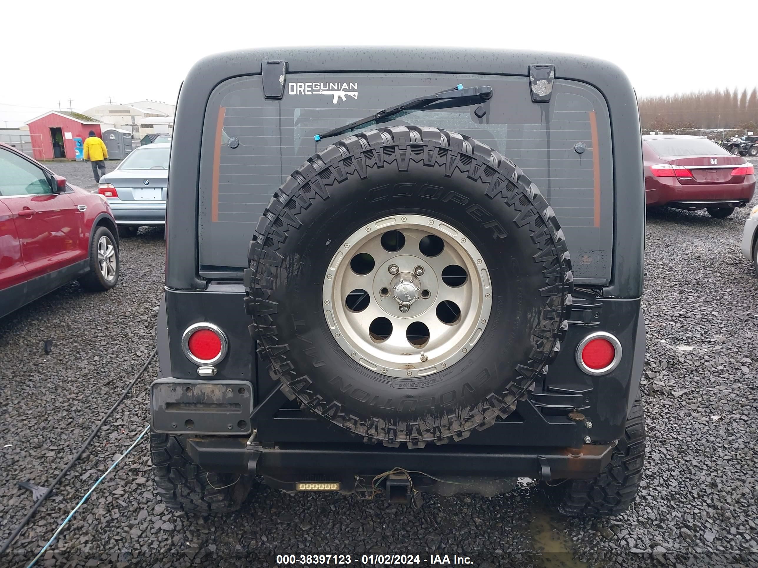 Photo 16 VIN: 1J4FA49S51P371581 - JEEP WRANGLER 